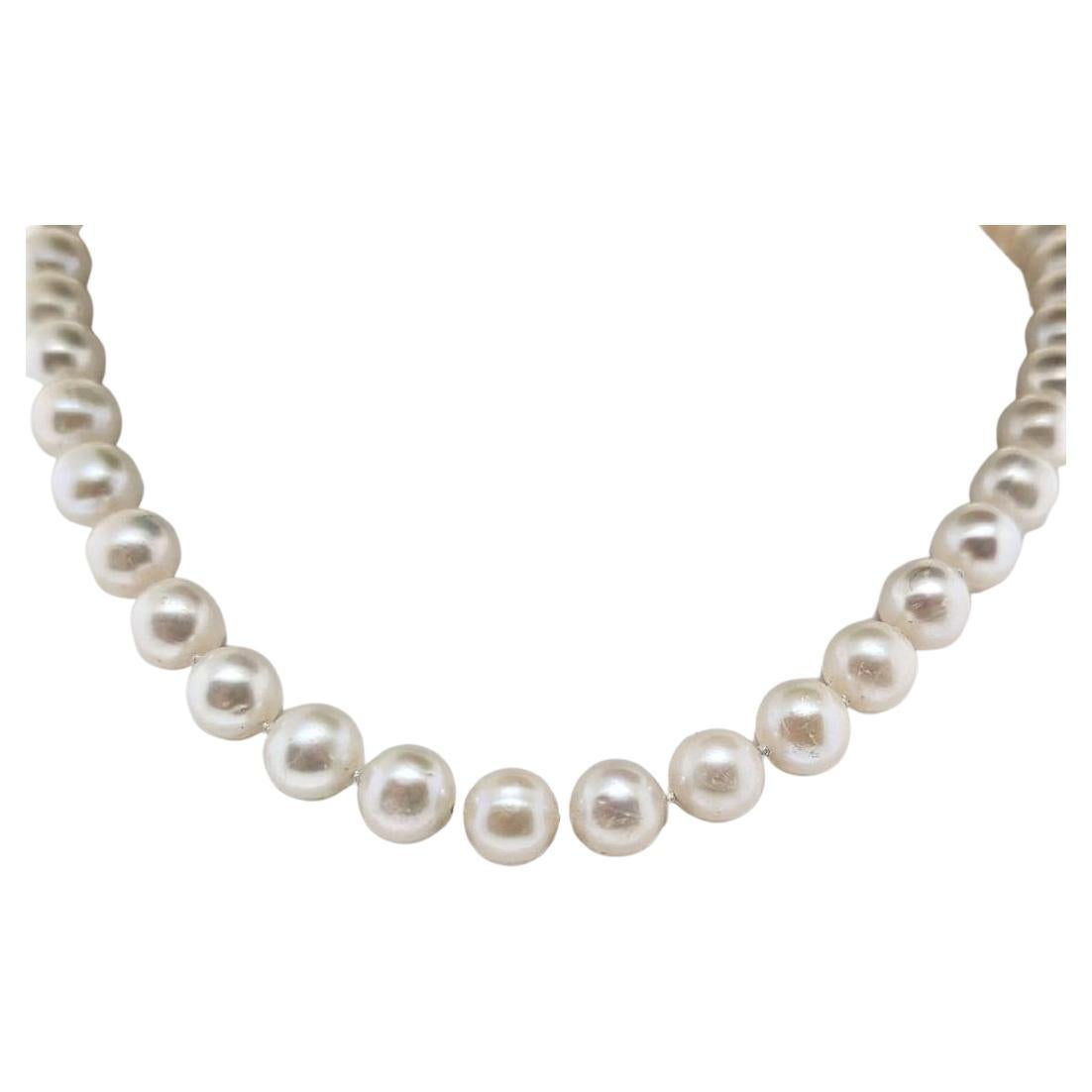 Cultured Pearls with Silver Magnetic Clasp