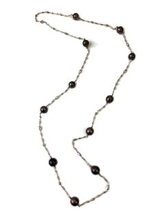 Long collier de perles de culture des mers du Sud en forme de chaîne