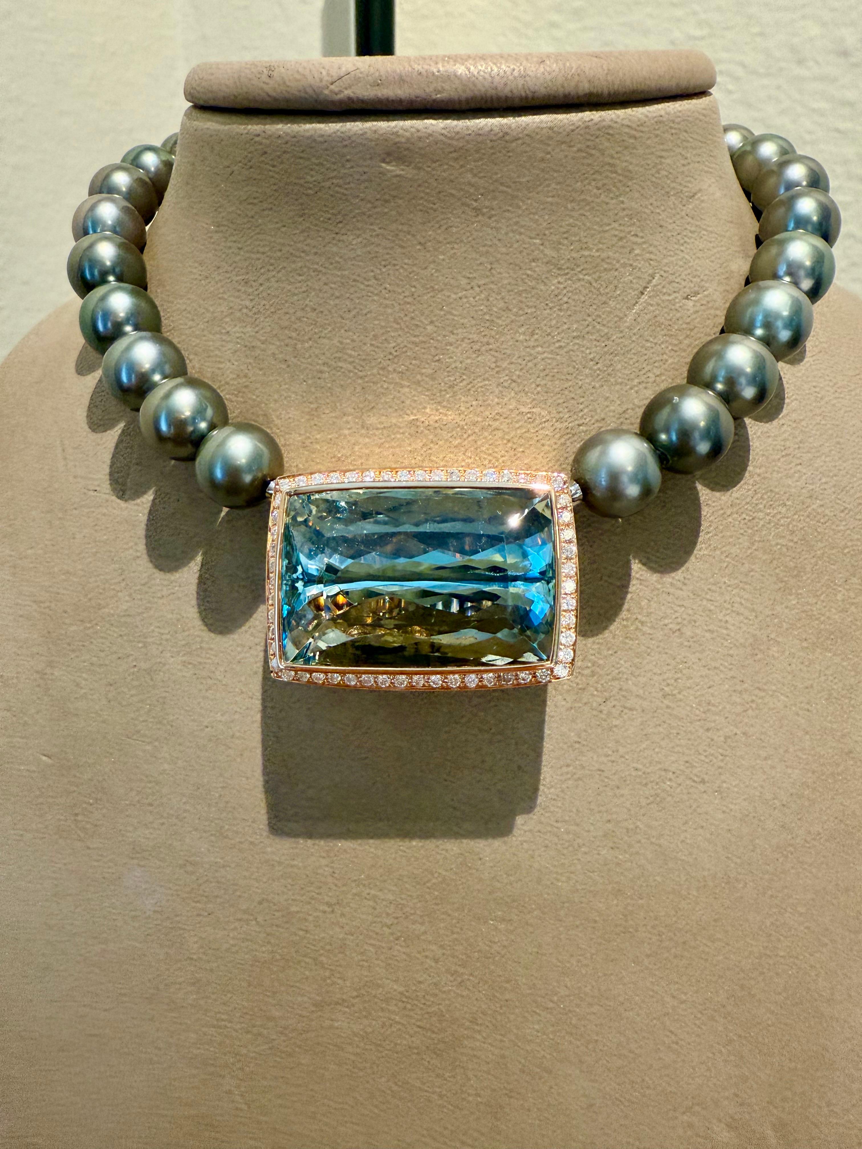 Zucht-Tahiti-Perlenkette mit Aquamarin-Diamant-Verschluss im Angebot 6