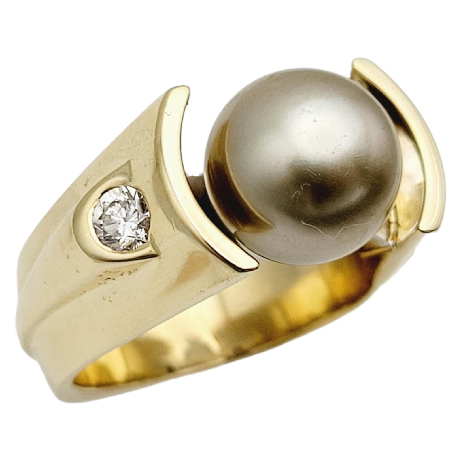 Contemporary Cultured Tahitian Pearl & Round Brilliant Diamond Cocktail Ring in 14 Karat Gold For Sale