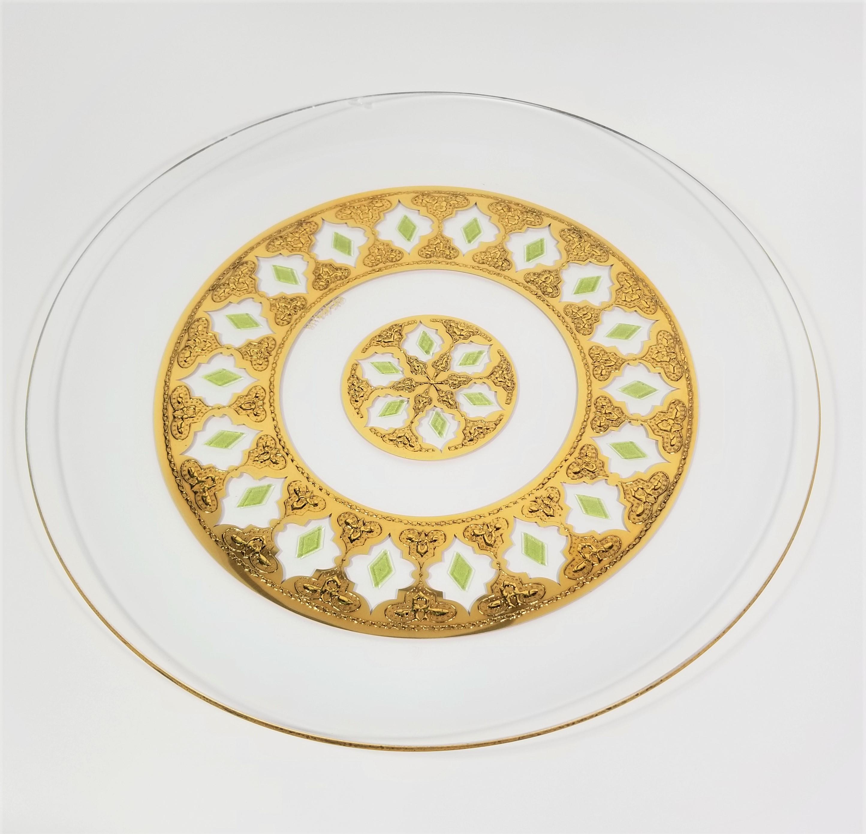 Culver 22K Gold Valencia Design Plate or Platter Mid Century 1960s  In Good Condition For Sale In New York, NY