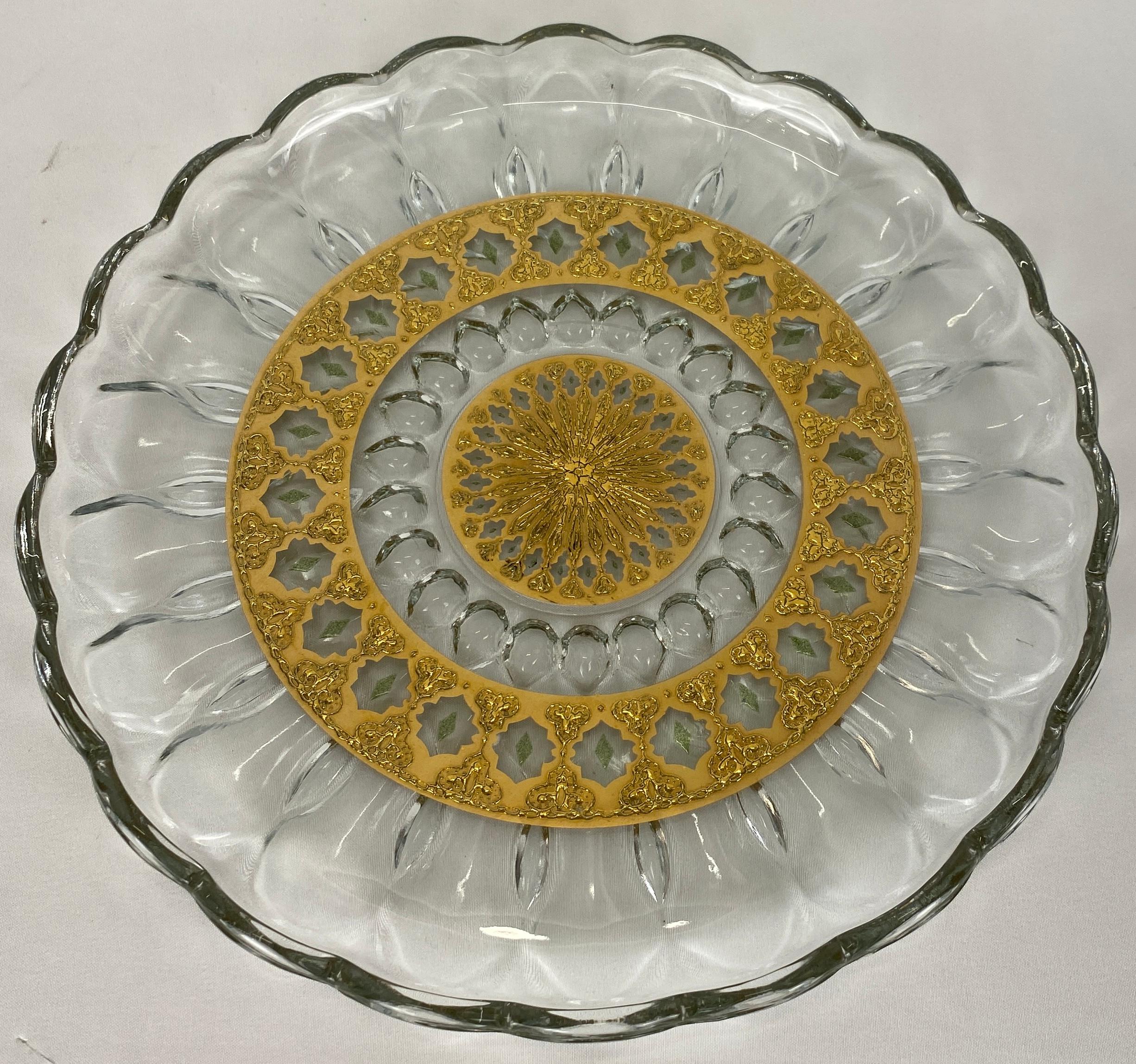 A fine quality Culver glass serving tray or platter.
Beautiful Moroccan themed design with 22-karat gold all perfect to use while serving Hors D'Oeuvres.

This highly ornate Culver glass serving tray or serving platter features 22-karat gold