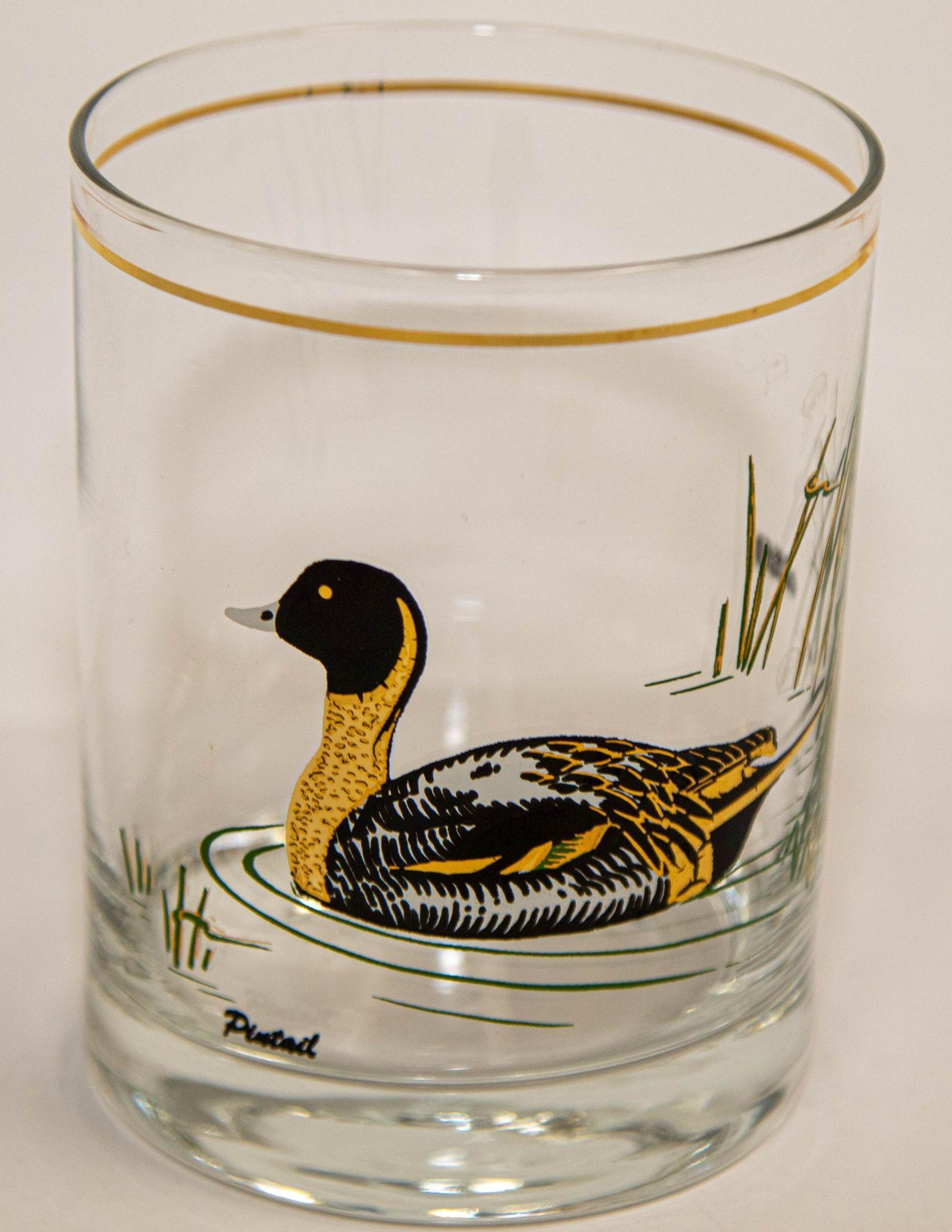 Vintage Culver Duck Barware Glassware Double Old Fashioned, Whiskey, Cocktail Glasses.
Culver bar glasses, whisky Cocktail replacement glass signed @Culver, collectible with gold rim.
Vintage 1960s or 1970s Culver lowball drinking glasses with