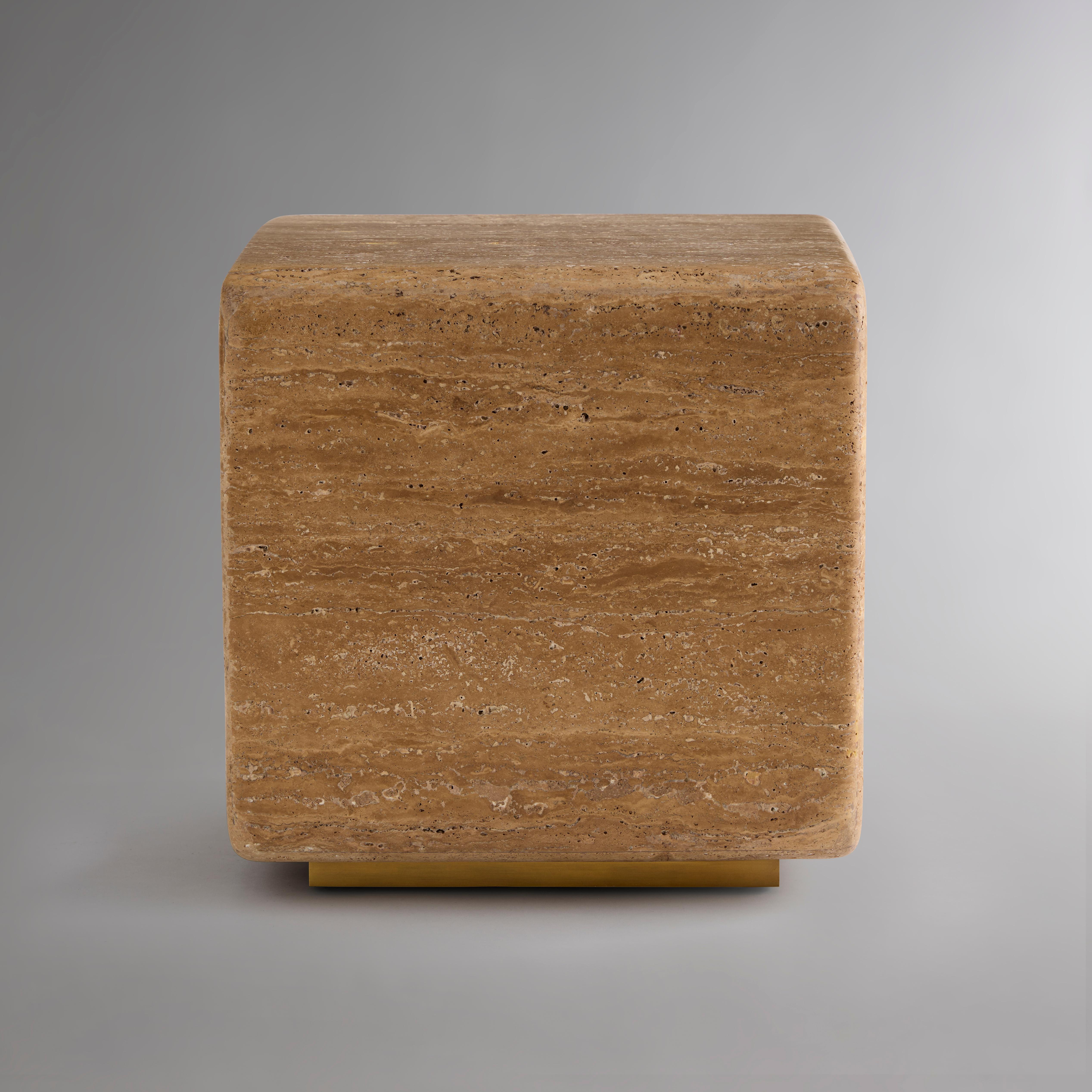 Asiatique Culvert Cube, Stone en vente