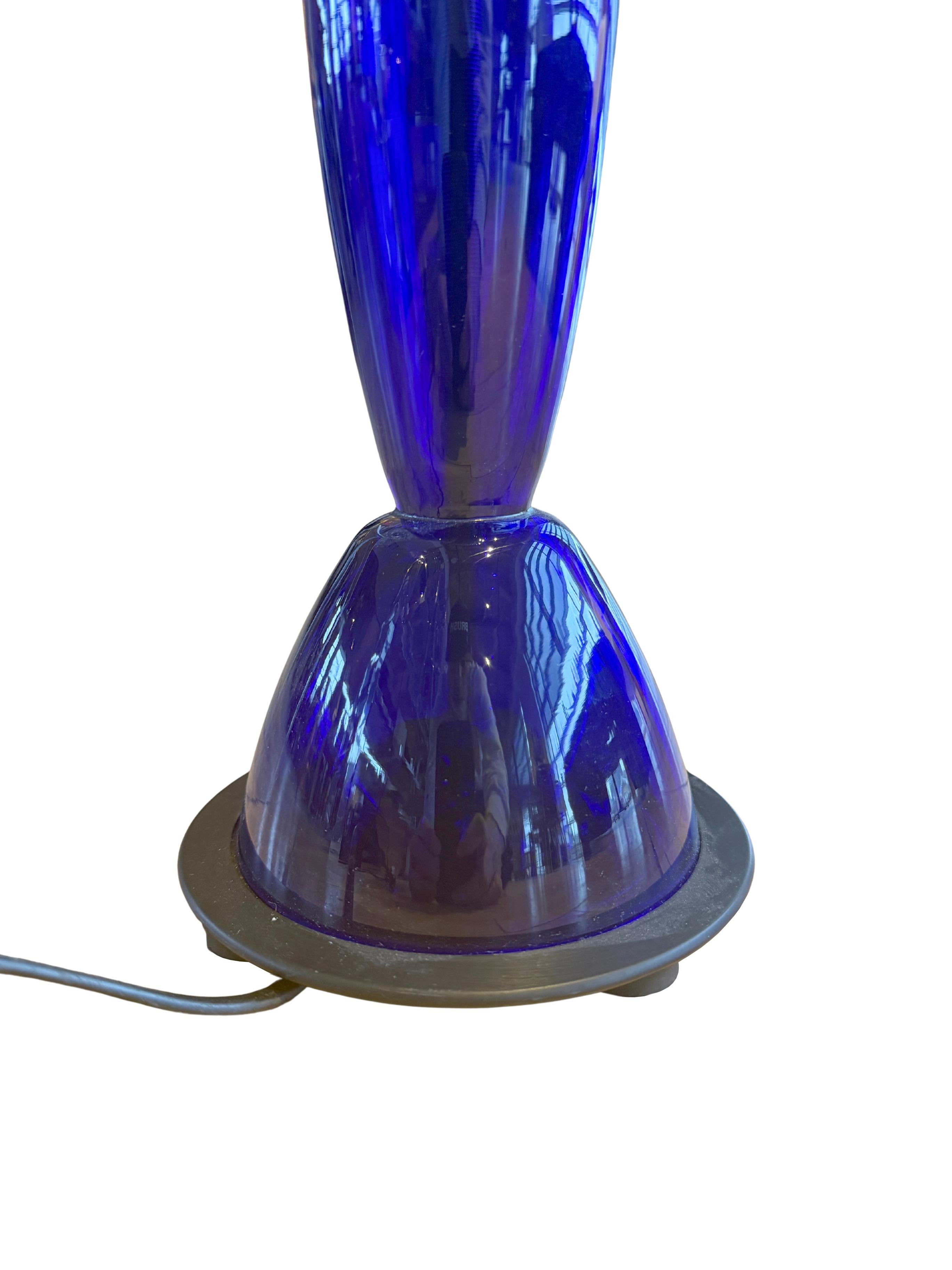 Vetro soffiato Cuma Table Lamp by Ugo La Pietra for Artemide/VeArt ca. 1992 in vendita