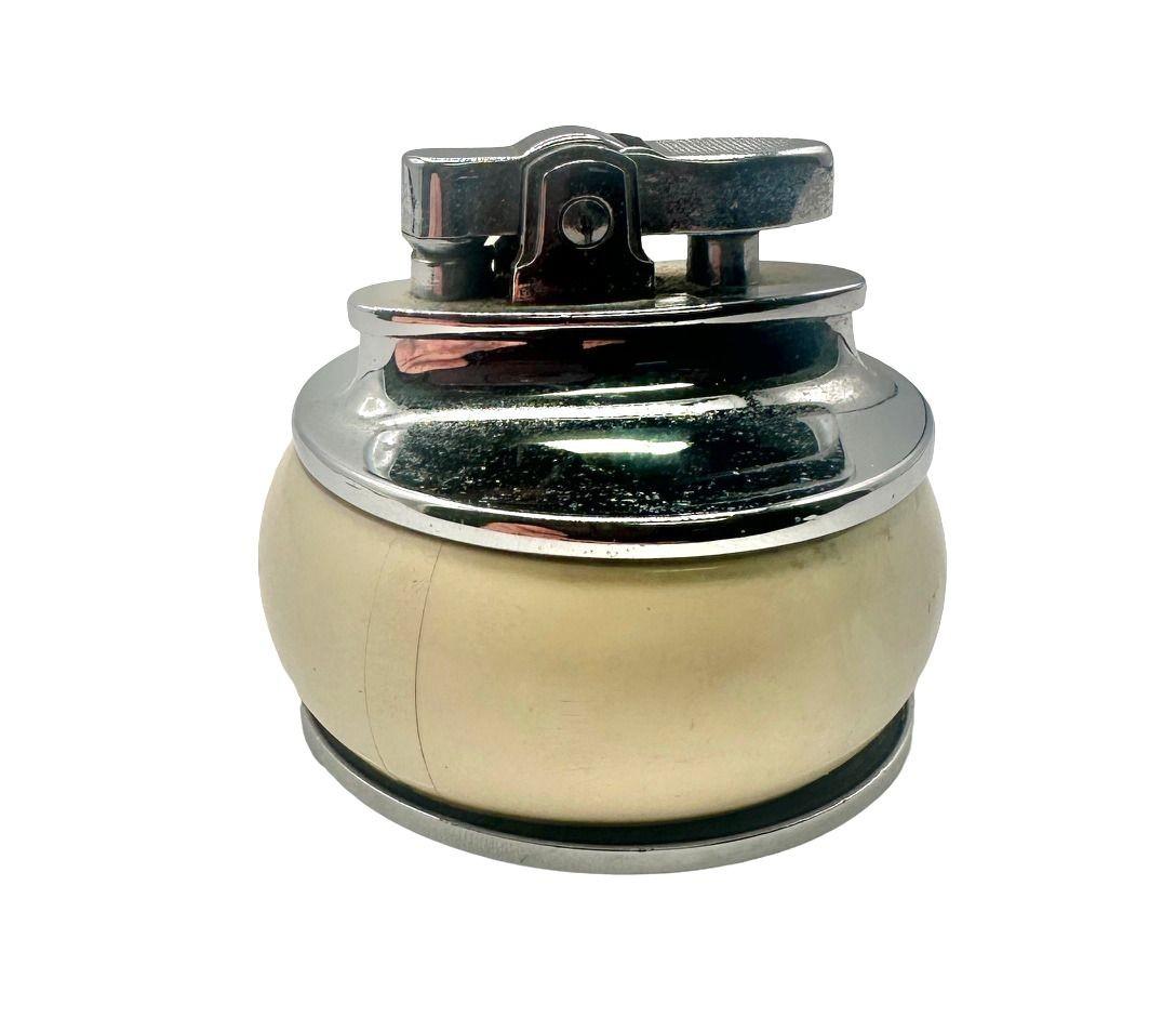 British Cunard Line R.M.S Queen Elizabeth English Enameled Table Lighter, England