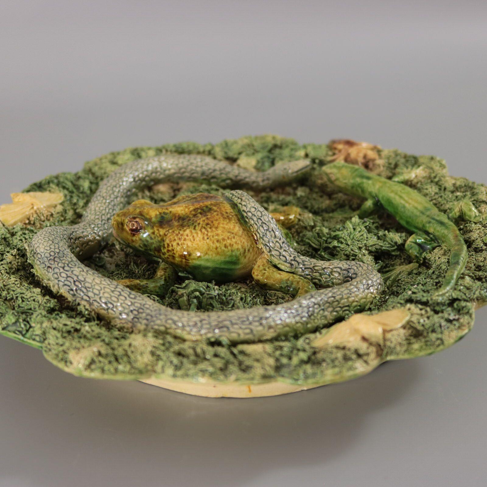 Cunha Palissy Majolica Frog & Snake Wall Plate In Excellent Condition In Chelmsford, Essex
