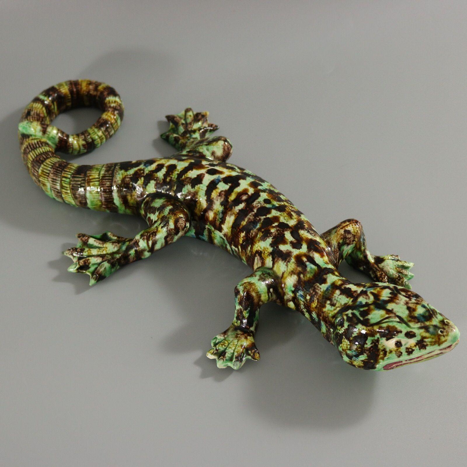 Portuguese Cunha Palissy Majolica Lizard Wall Figure For Sale
