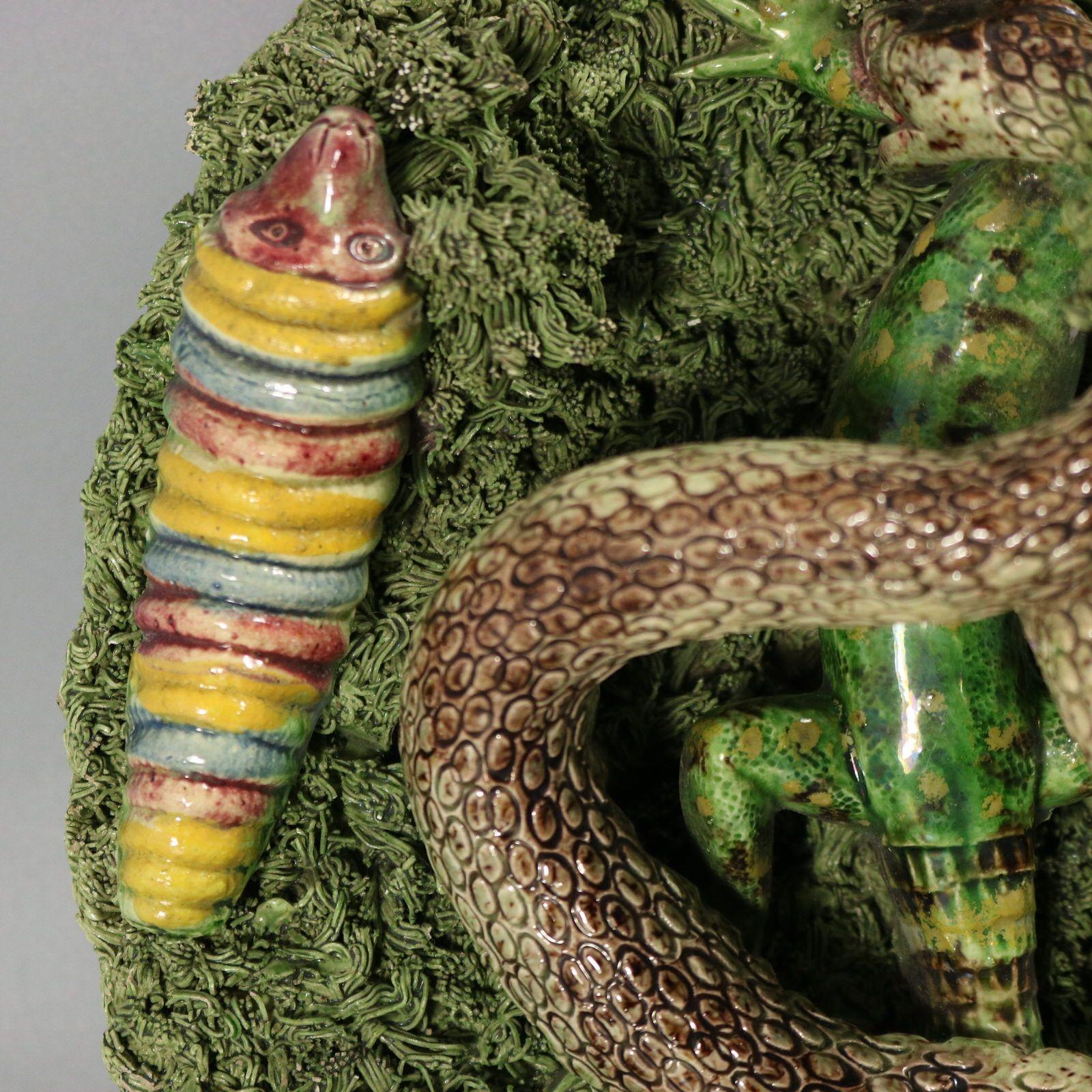 Fin du XIXe siècle Cunha Palissy Majolica Snake and Lizard Wall Plate en vente
