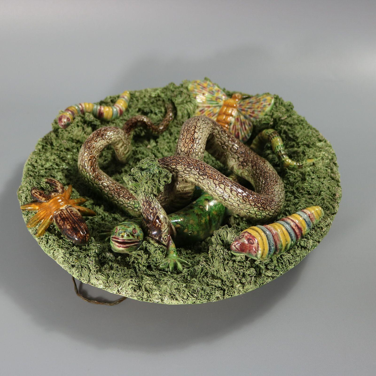 Cunha Palissy Majolica Snake and Lizard Wall Plate en vente 1