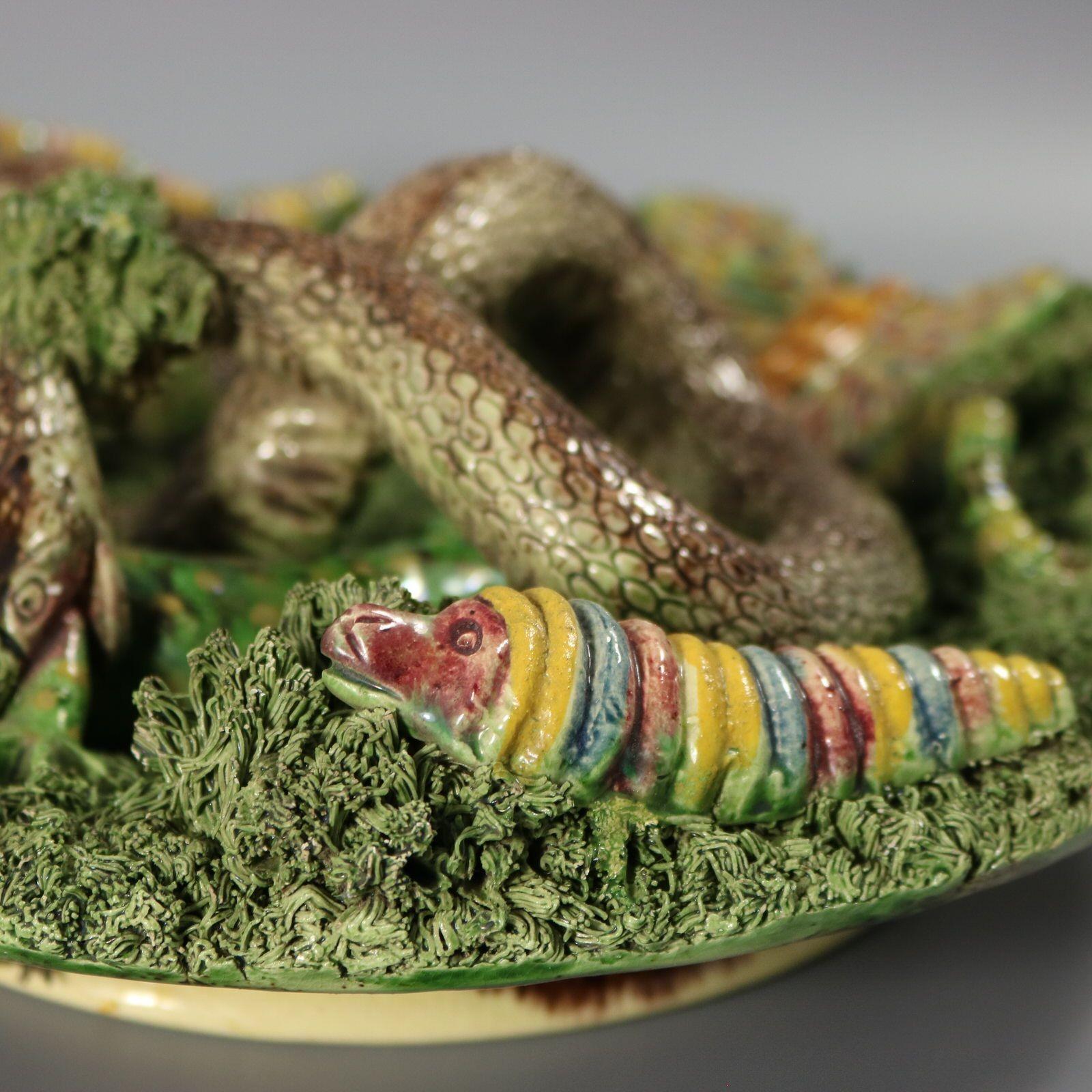 Cunha Palissy Majolica Snake and Lizard Wall Plate en vente 3