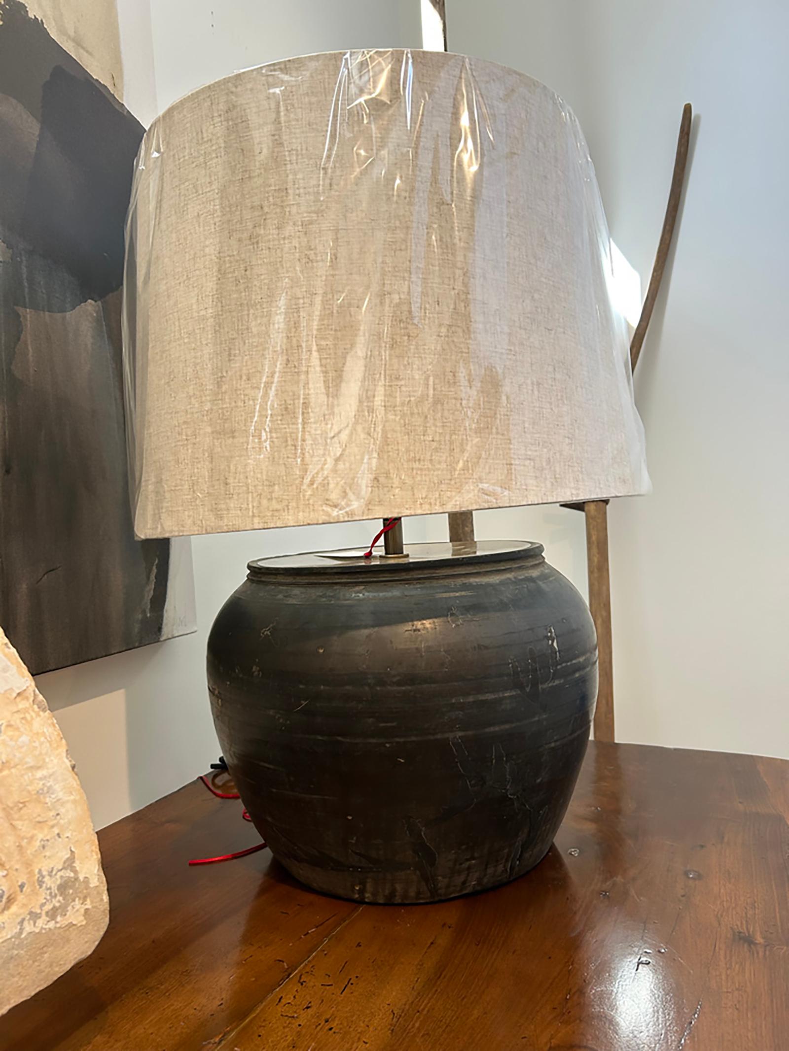 Clay Cunmin Pot Table Lamp  For Sale