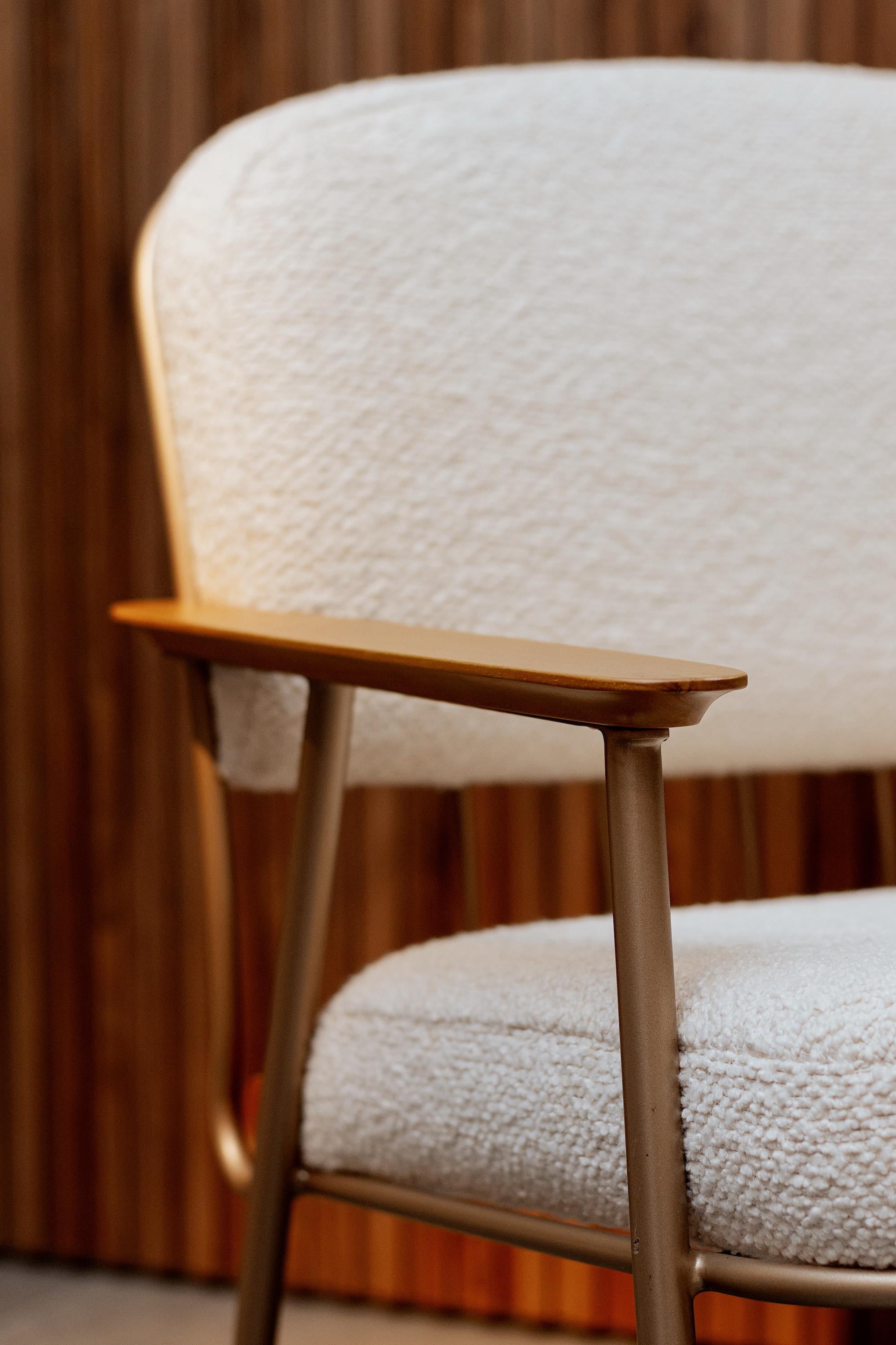 Sessel „Cuore“ aus Kohlenstoffstahl, gepolstert mit Schafsleder und Holzdetails im Angebot 10