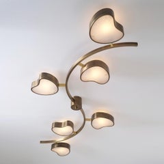 Lampada da soffitto Cuore N.6 di Gaspare Asaro. Finitura in bronzo e ottone satinato