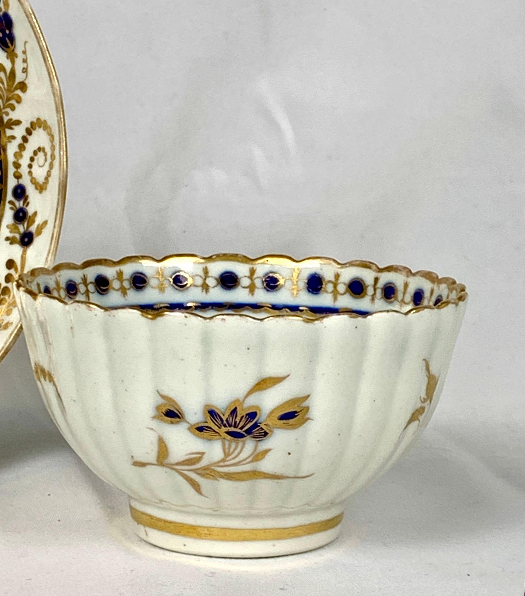 Cup and Saucer 18th Century English Porcelain Caughley Circle ca 1785 2