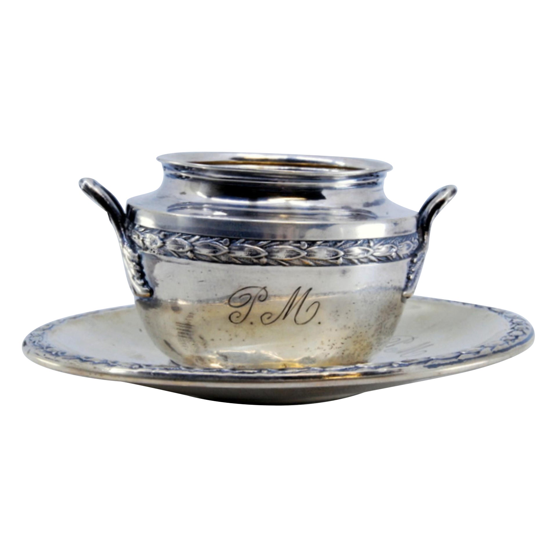Cup and saucer in silver with spikes and raised handles For Sale