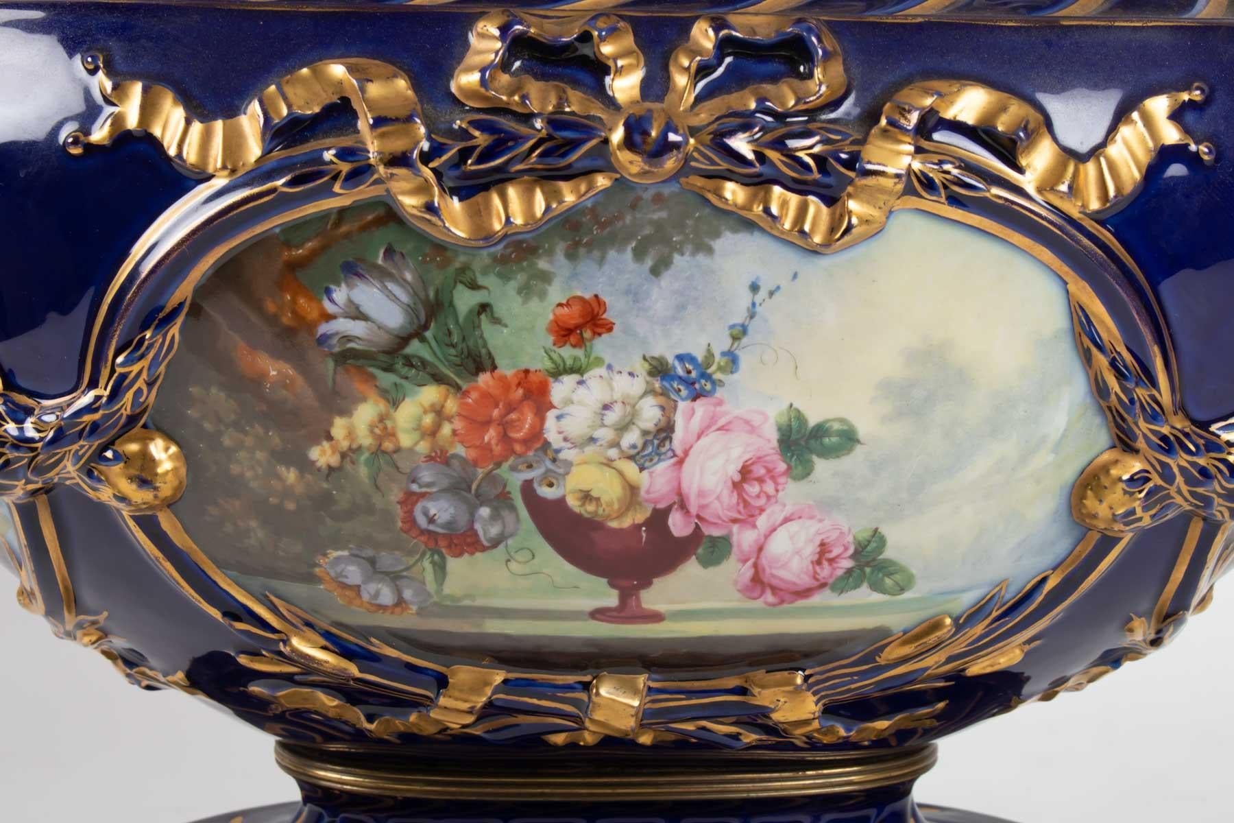 Cup, Epoque Napoleon III, Oval Shape, 4 Cartridges Paint Bouquets of Flowers 1