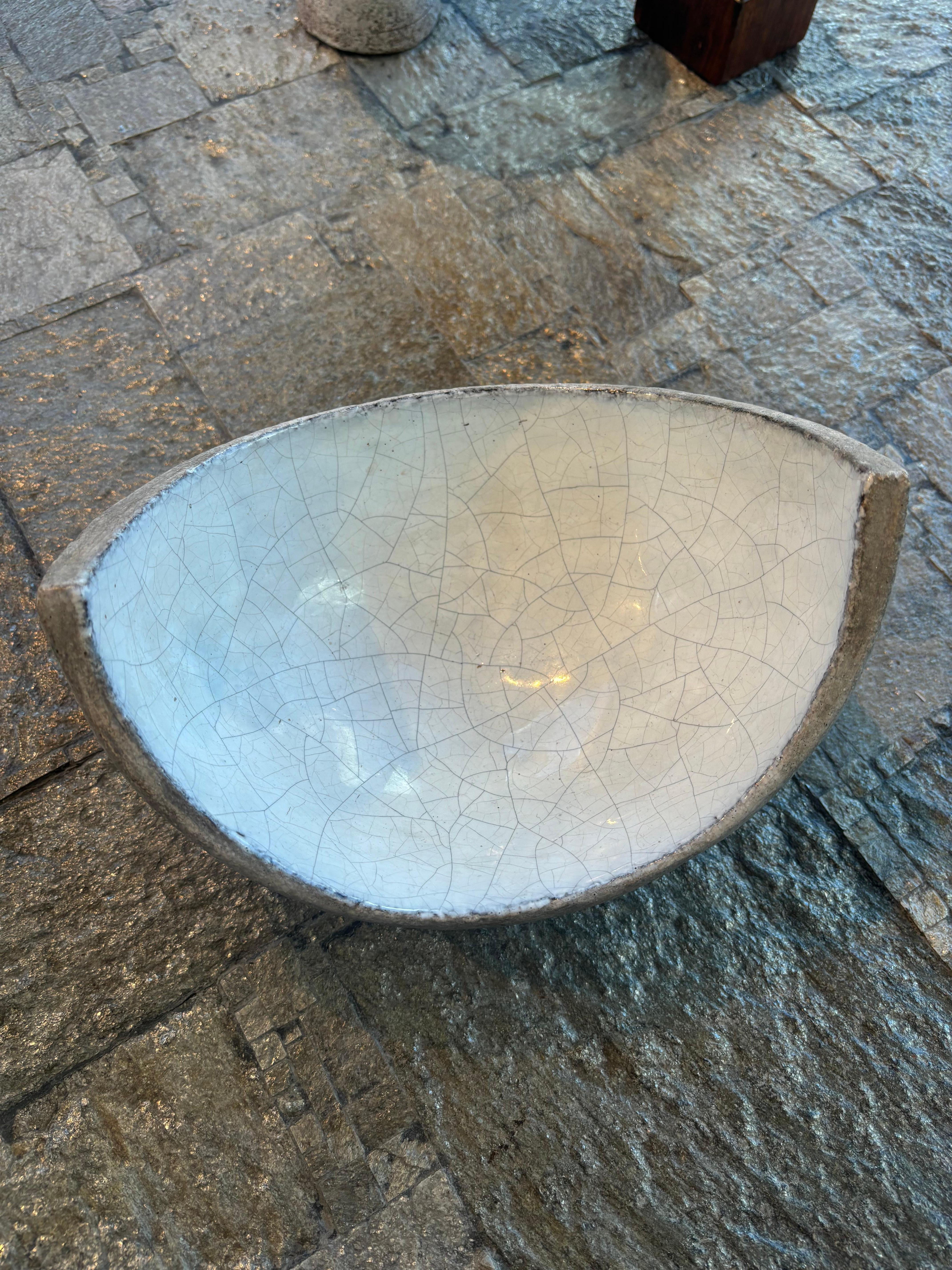Mid-Century Modern Coupe lune par André Borderie en vente