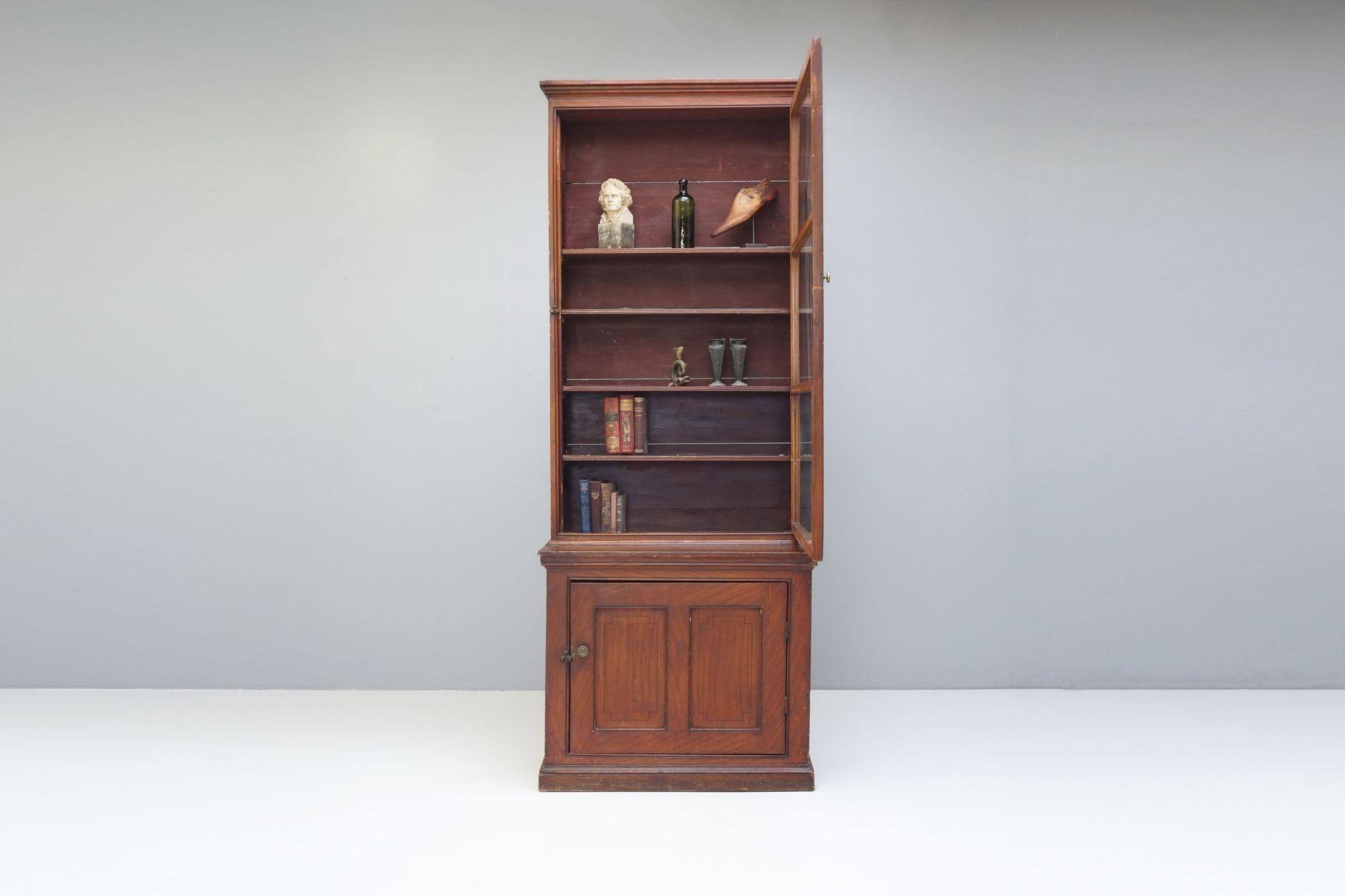 Pin Armoire Bibliothèque en vente