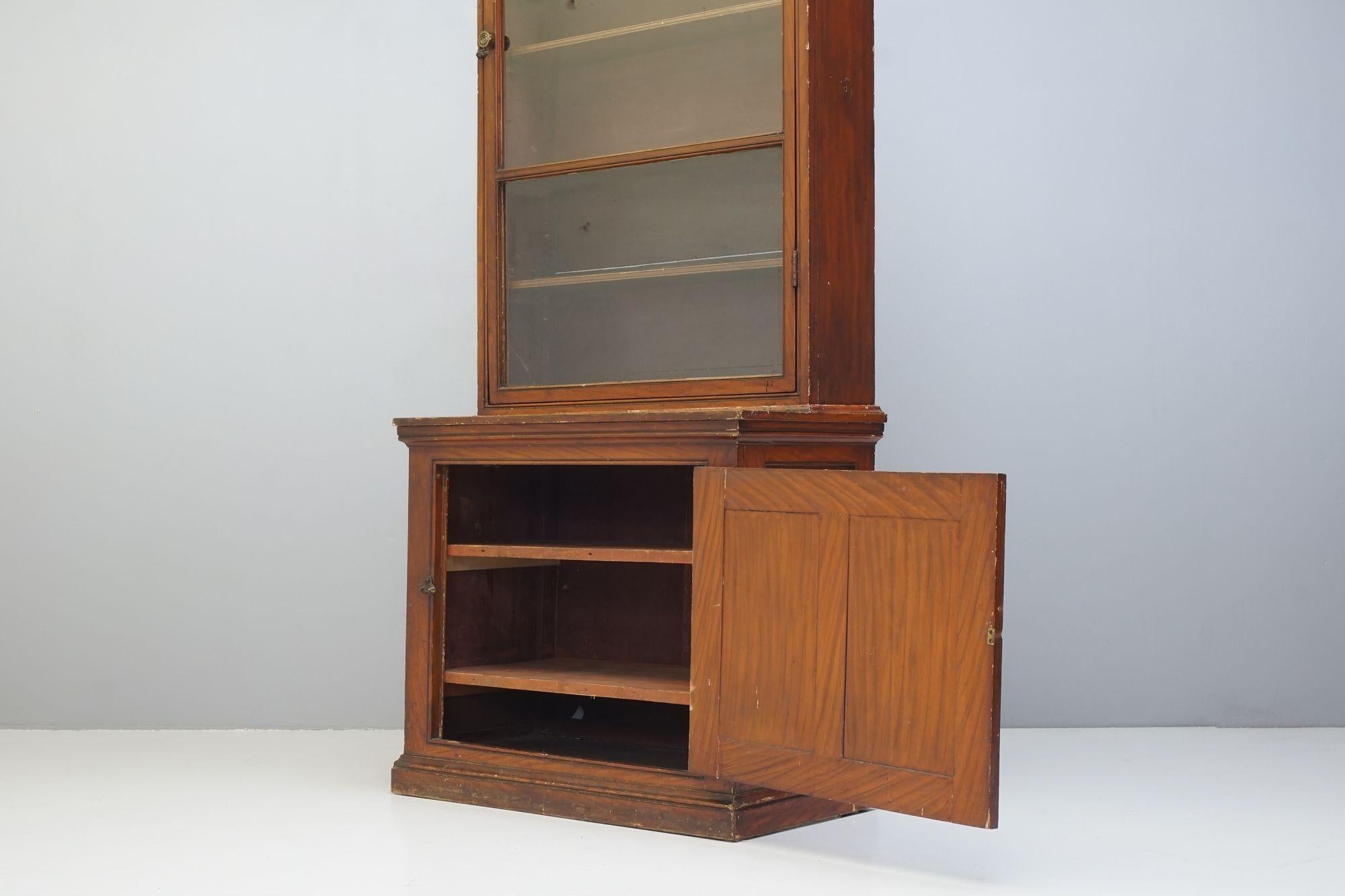 Armoire Bibliothèque en vente 4