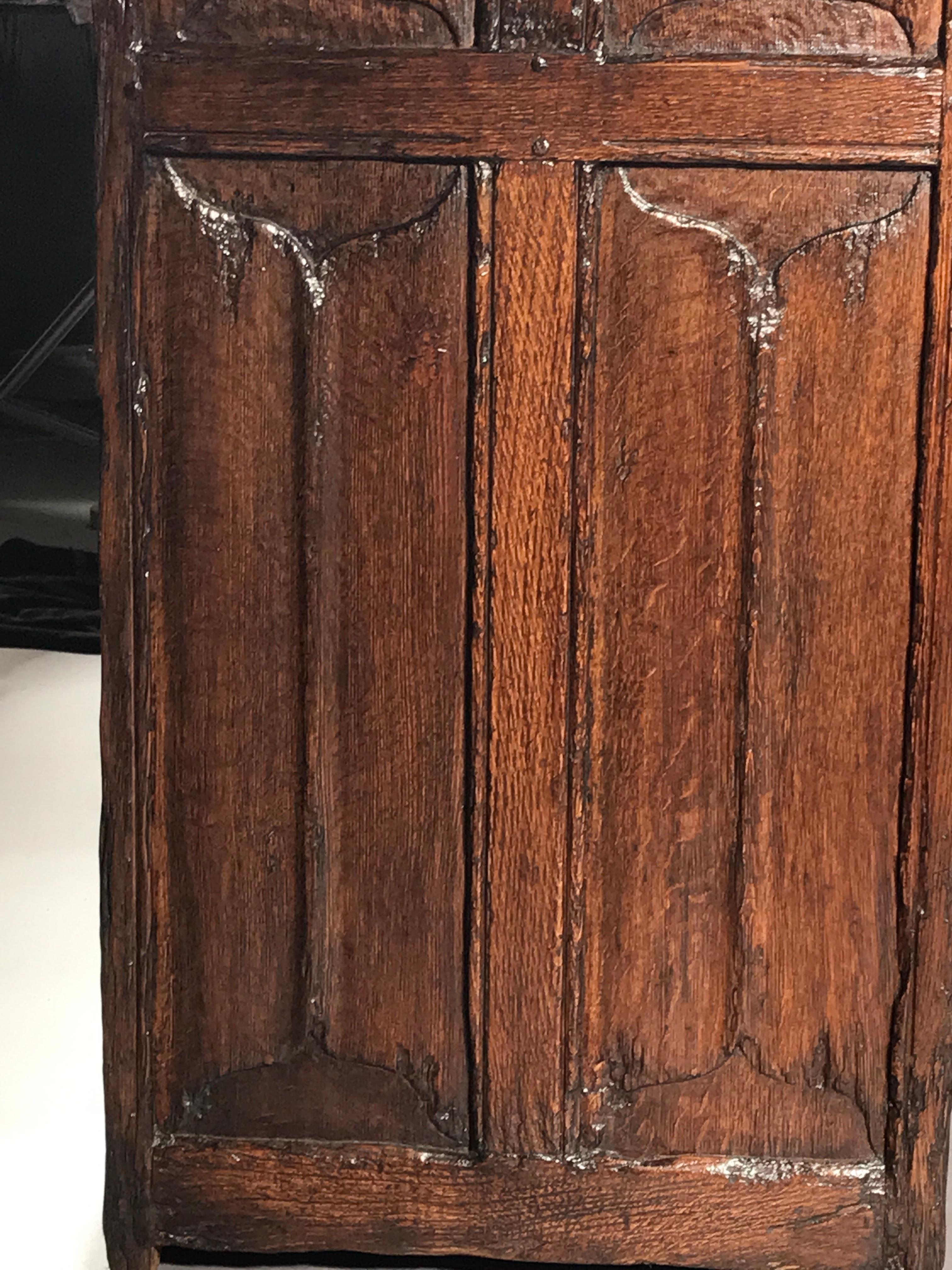 Cupboard Linenfold Carving Oak Narrow 17 Century For Sale 11