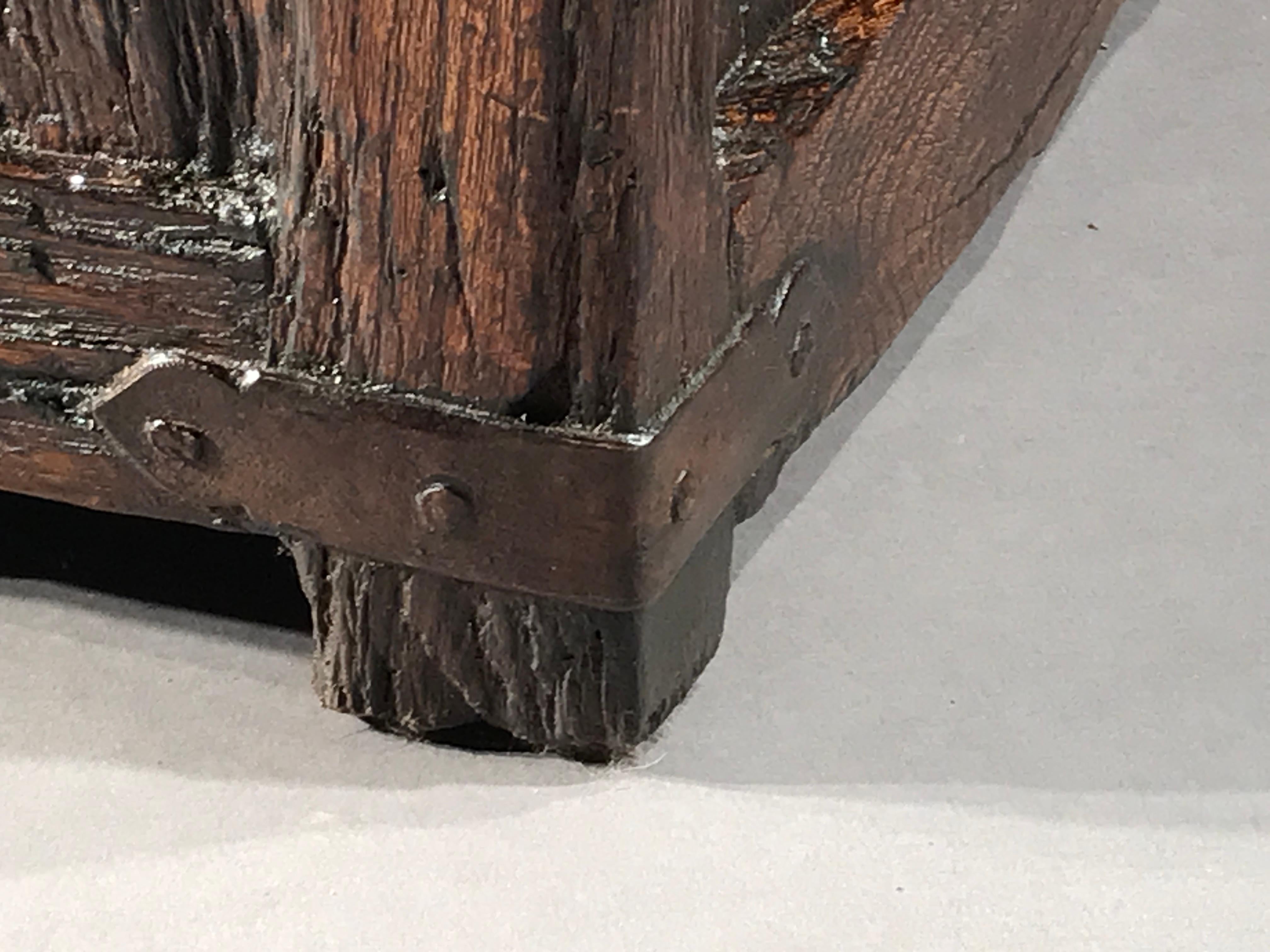 Cupboard Linenfold Carving Oak Narrow 17 Century For Sale 3
