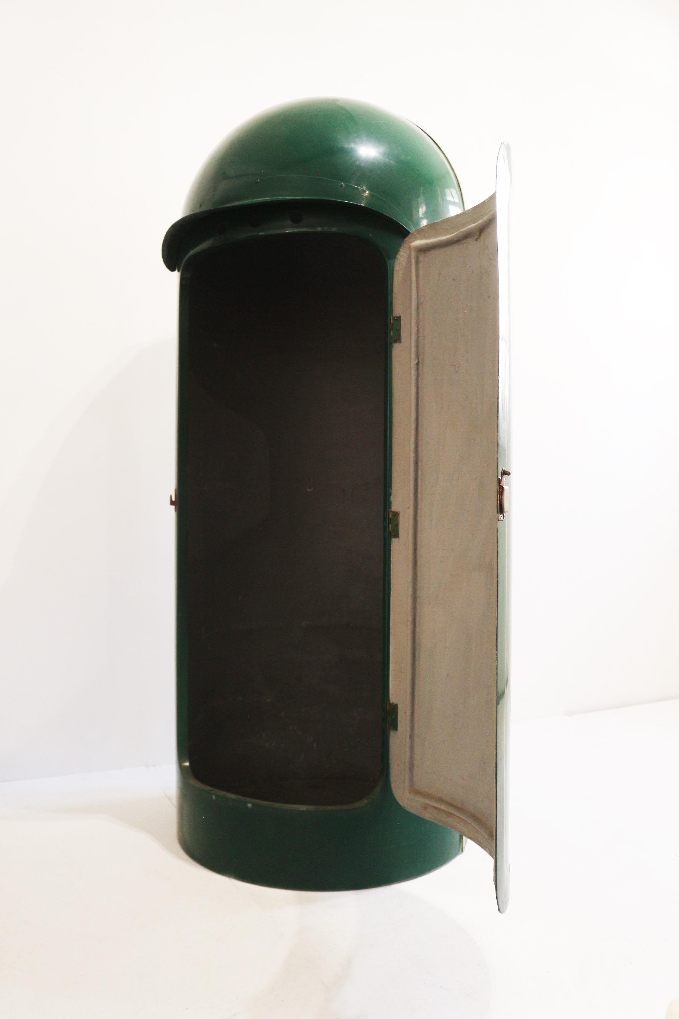 Rare Italian fiberglass cupboard 1970 - 
Cylindrical - space age movment. 
In original conditions.