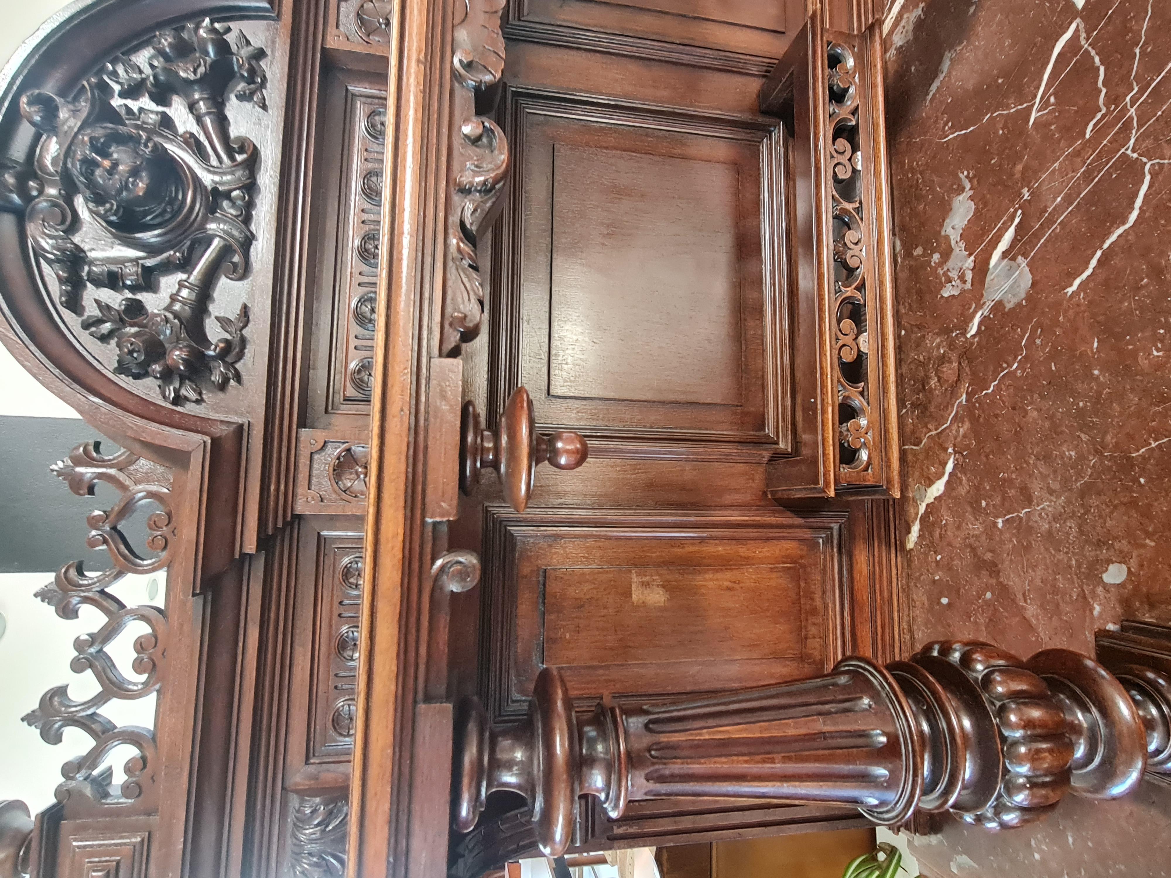 We present to you this special cupboard ,aptly decorated with rich carvings in Renaissance style 
With its elegant silhouette and beautiful patina, this 19th century Renaissance piqce of funiture will make a beautiful decorative addition to any