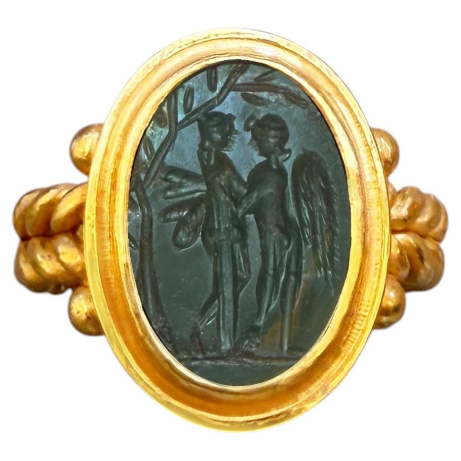 AMOR UND PSYCHE – Antike römische Heliotrop-Intaglio-Gravur aus dem 1. Jahrhundert. AD 22 Kt Goldring im Angebot