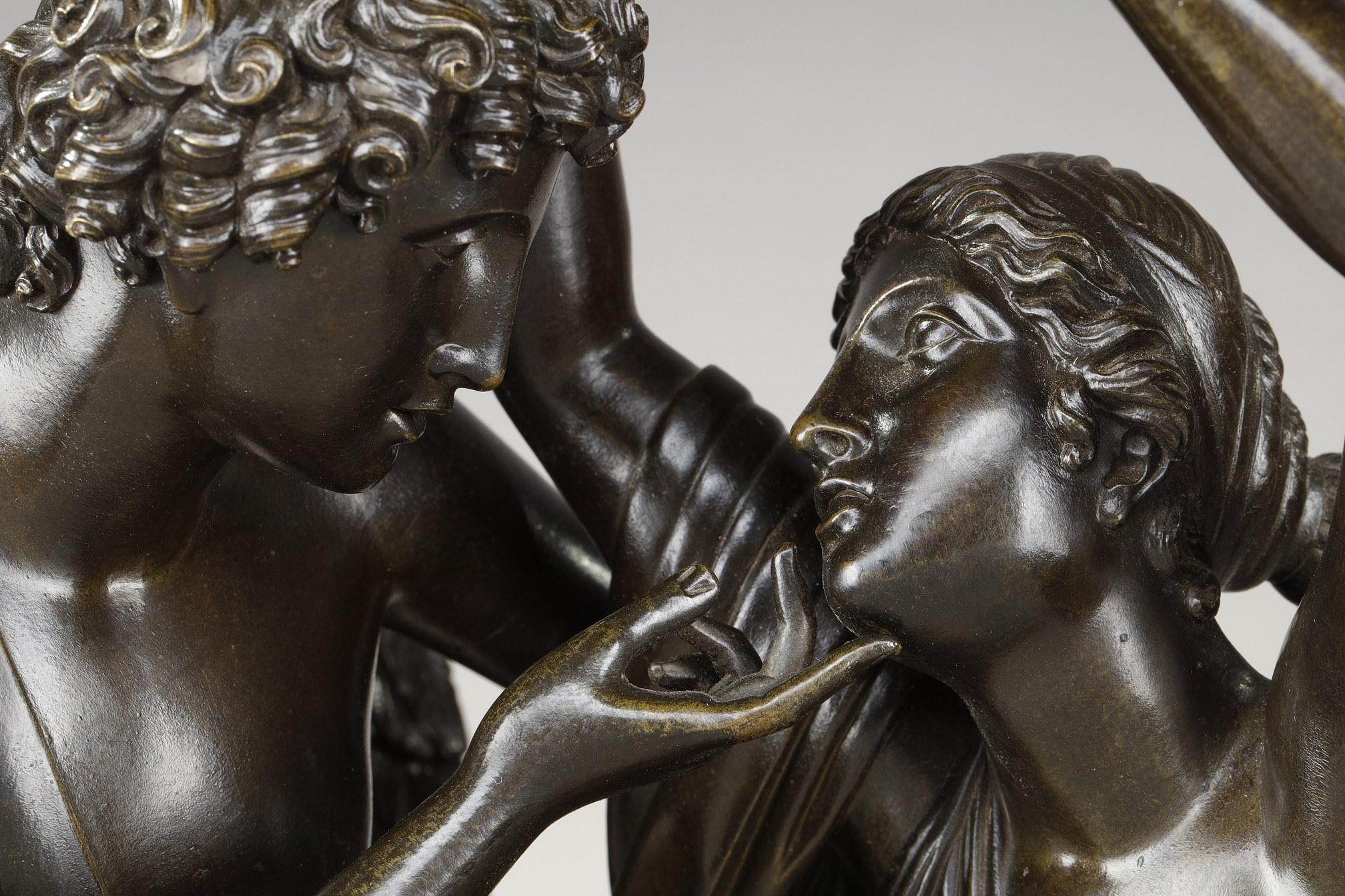 Cupid- und Psyche-Uhr nach Claude Michallon (Frühes 19. Jahrhundert) im Angebot