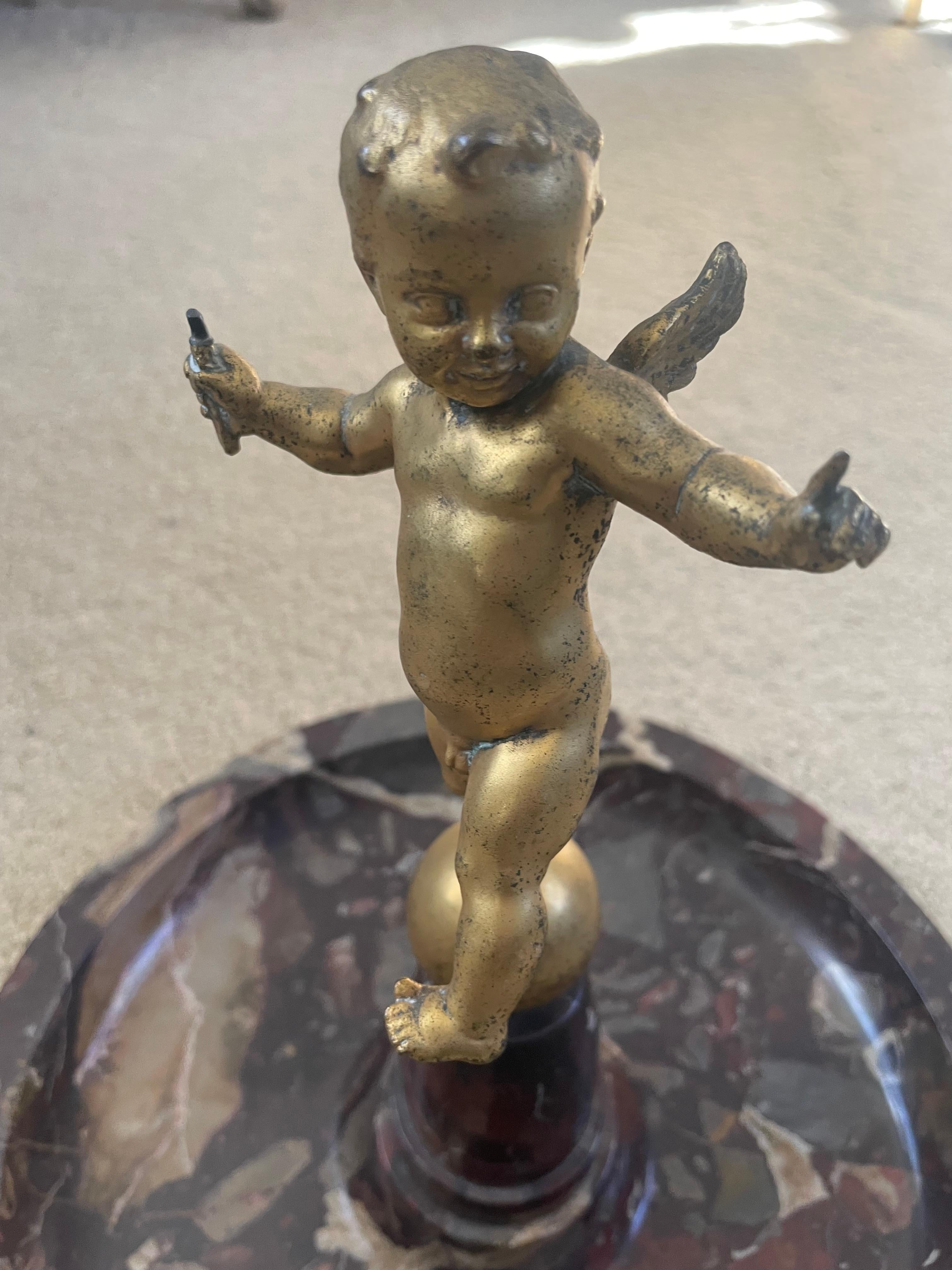 Bronze doré Cupidon Chérubin Vide-Poche en vente