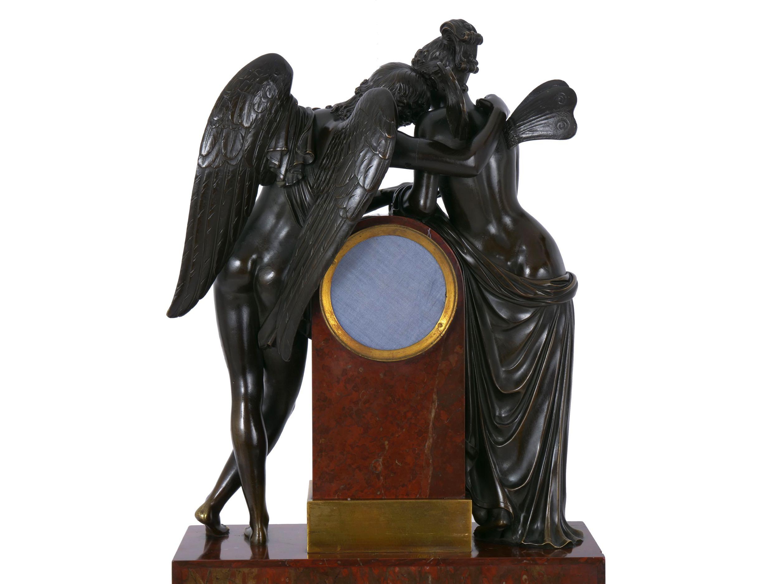 “Cupid & Psyche” French Empire Bronze Sculpture Mantel Clock, circa 1815 1