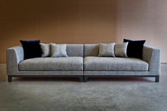 Sofá Cupido 180 con base de laca brillante y madera de haya by Casa Casati