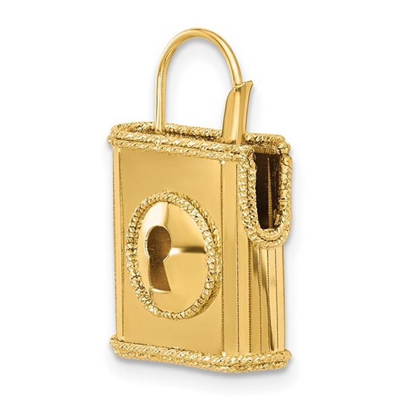Curata 14k Yellow Gold Italian Textured 3-Dimensional Lock Pendant In New Condition For Sale In Great Neck, NY