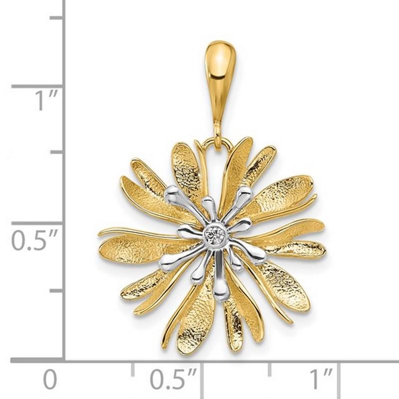 Curata 14k Yellow Gold Textured Diamond Abstract Flower Pendant In New Condition For Sale In Great Neck, NY
