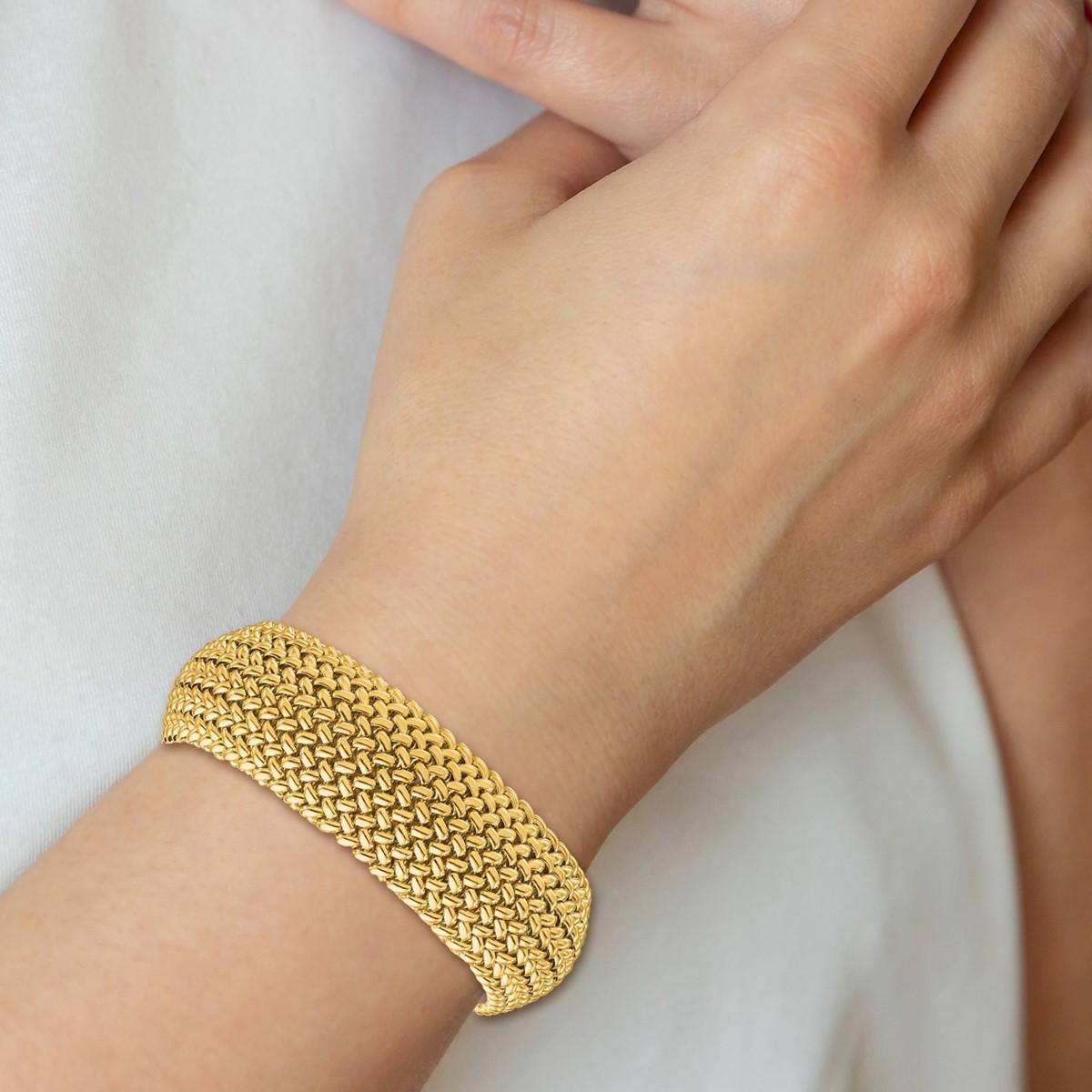 Donna Bracciale morbido a maglie larghe in oro giallo 18 ct. in vendita