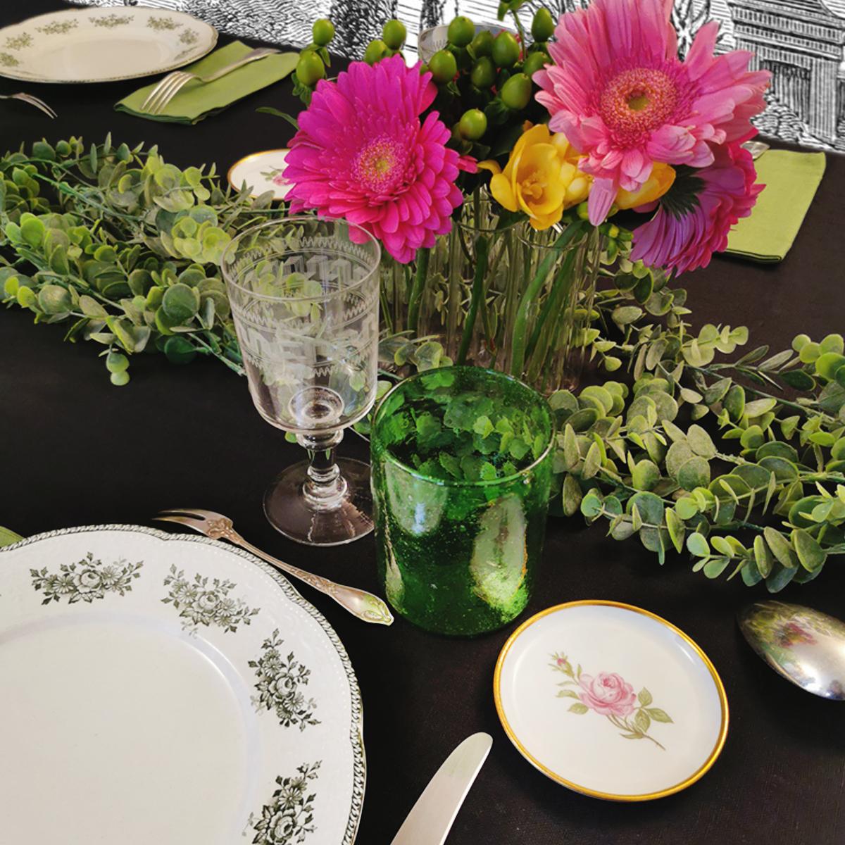 Curated Tables - Richelieu (6 pers.) en vente 1