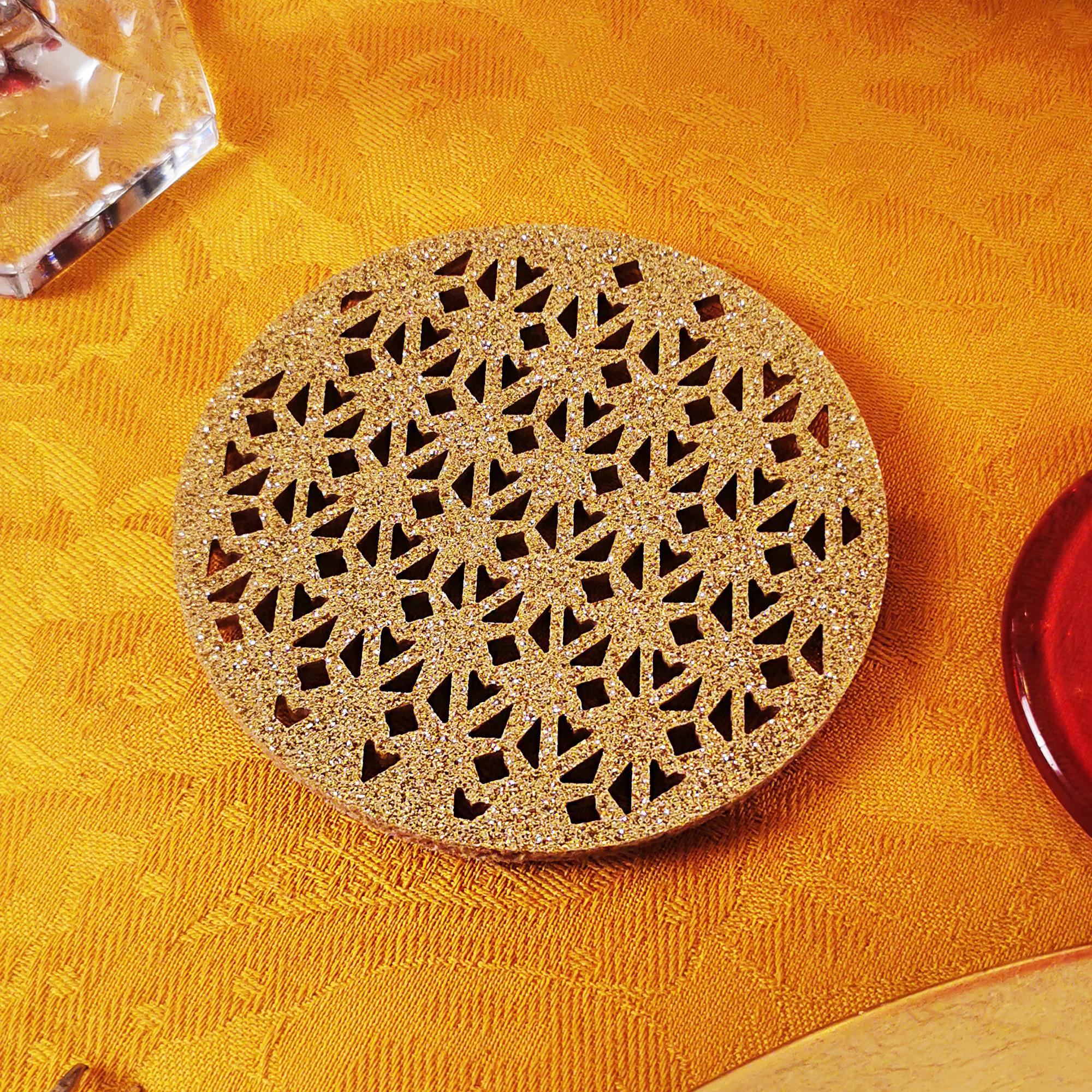 Curated Tables - Soleil d'Or (8 pers.) Excellent état - En vente à PARIS, FR