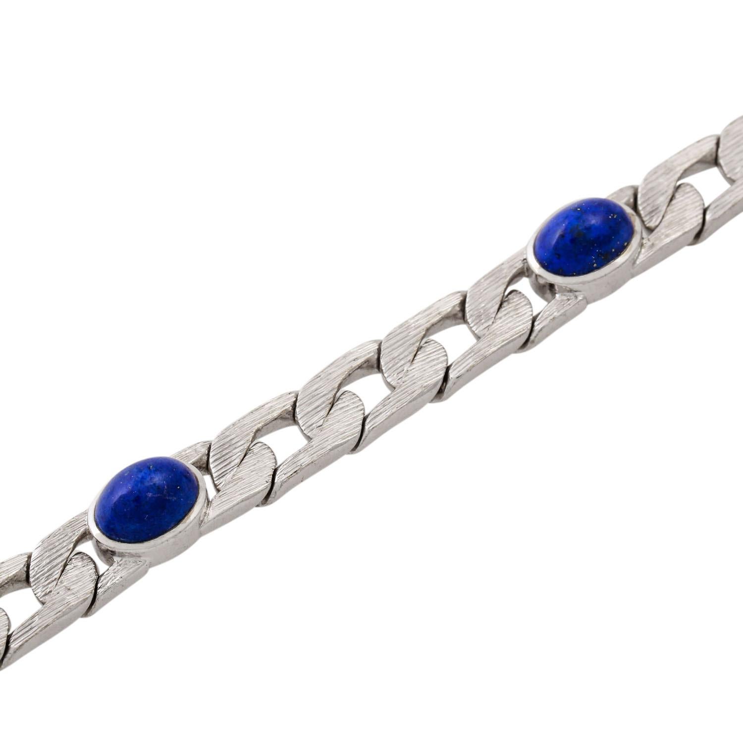 Curb Bracelet with 4 Oval Lapis Lazuli Cabochons In Excellent Condition For Sale In Stuttgart, BW