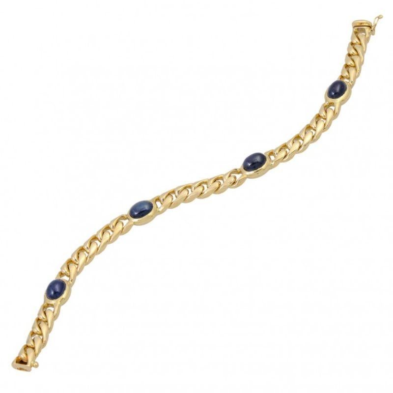 Curb Bracelet with 4 Sapphire Cabochons In Good Condition For Sale In Stuttgart, BW