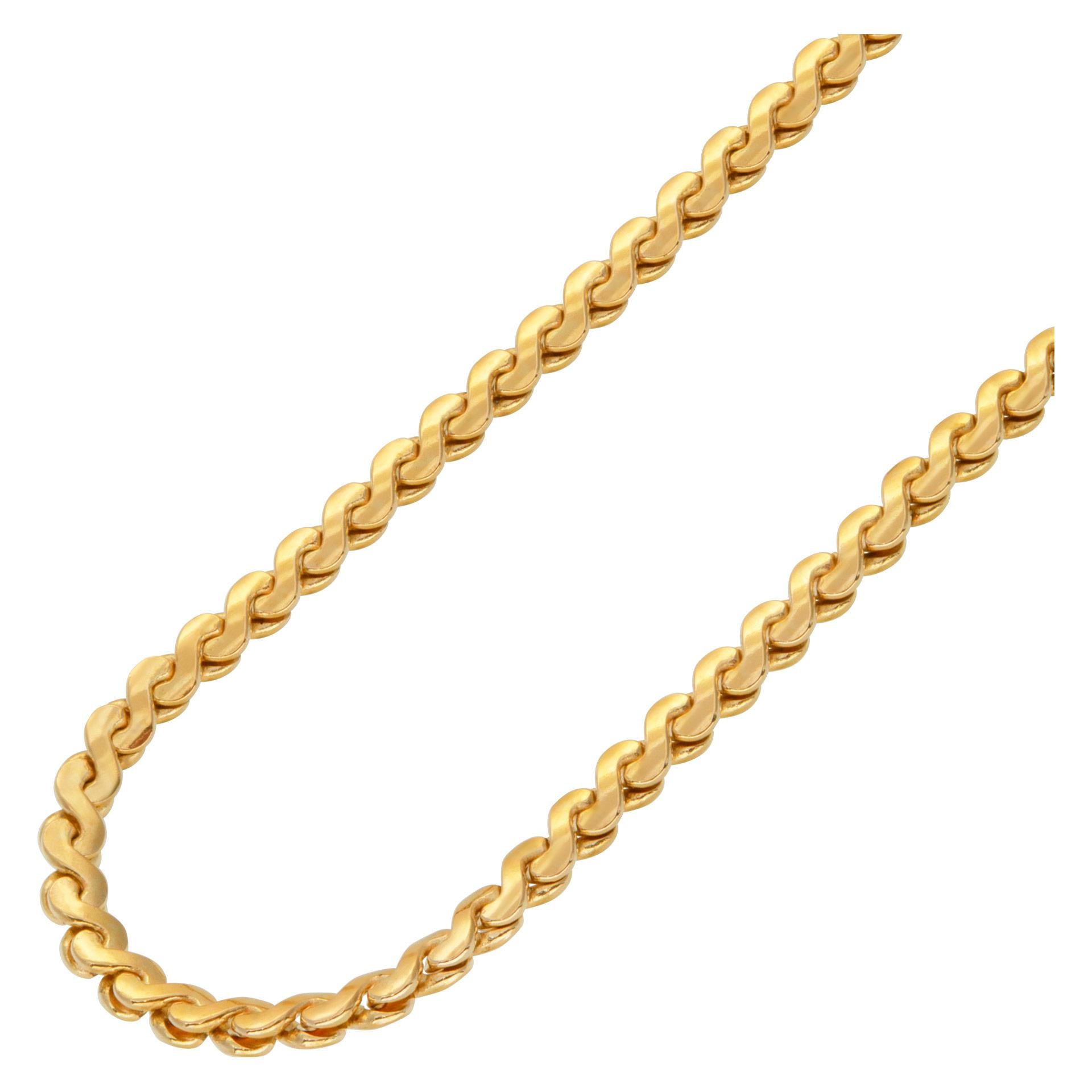 Curb Link Neklace in 14k Yellow Gold, Necklace In Excellent Condition In Surfside, FL