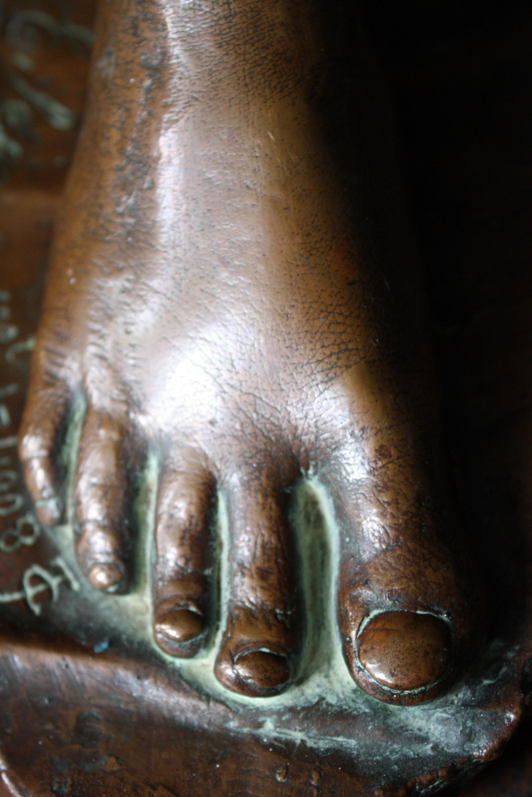 Curious 1908 Life or Death Cast Foot Eileen Bronze Figurative Sculpture In Good Condition In Lowestoft, GB