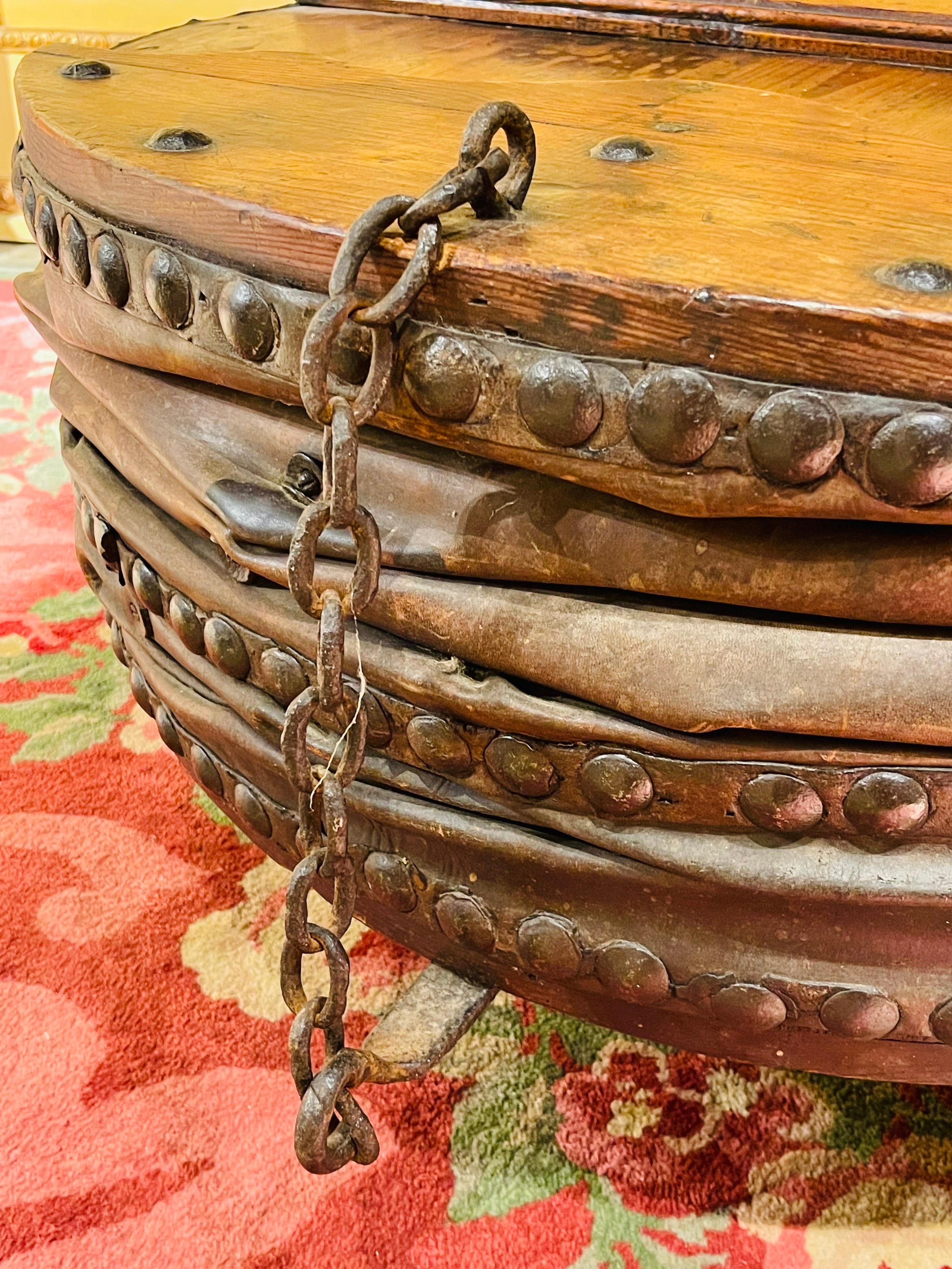 Curious Antique Industrial Bellows as a Coffee Table, Around 1880 For Sale 8