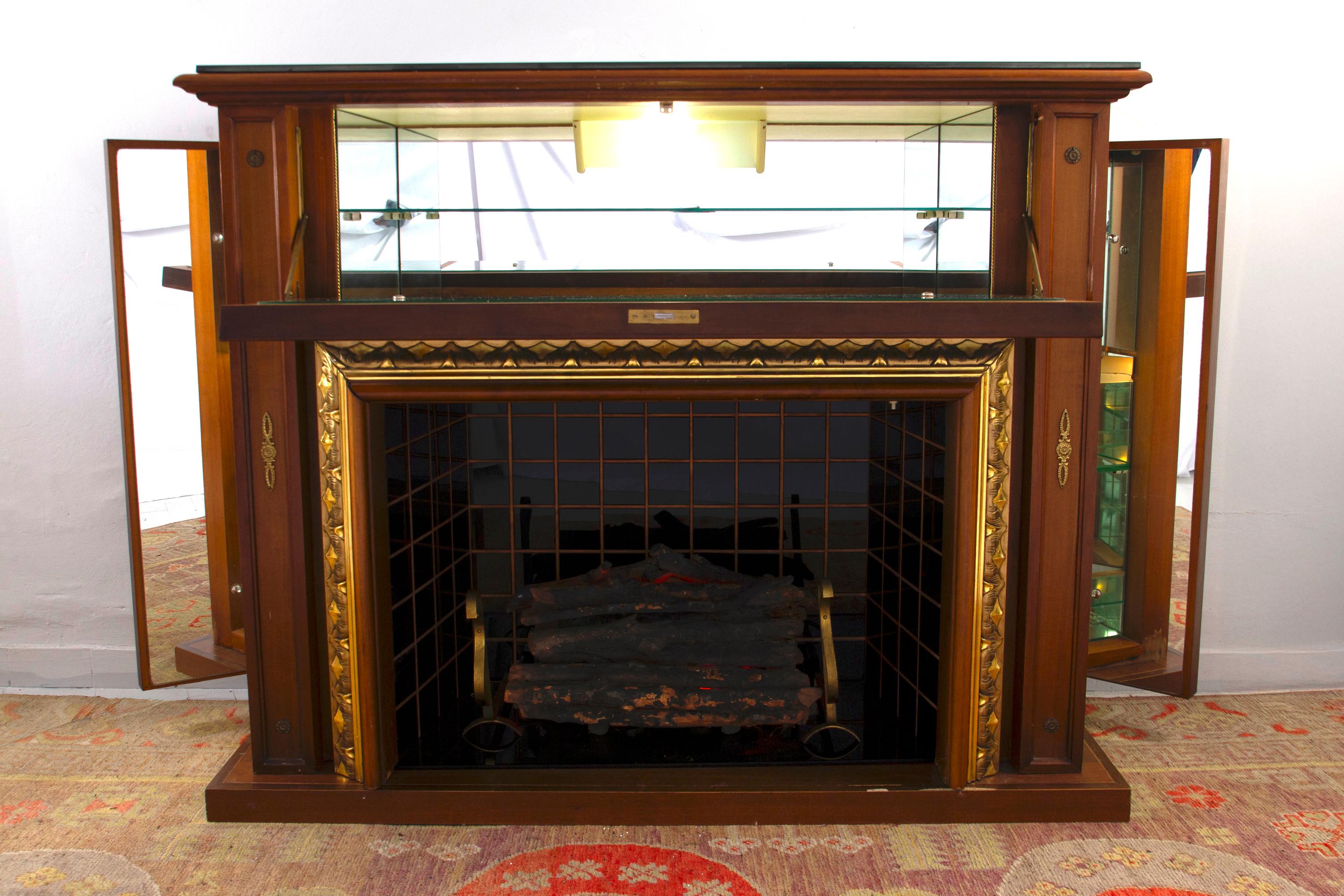 Mid-Century Modern Cheminée de bar italienne du milieu du siècle dernier  1940 de Luigi Brusotti en vente