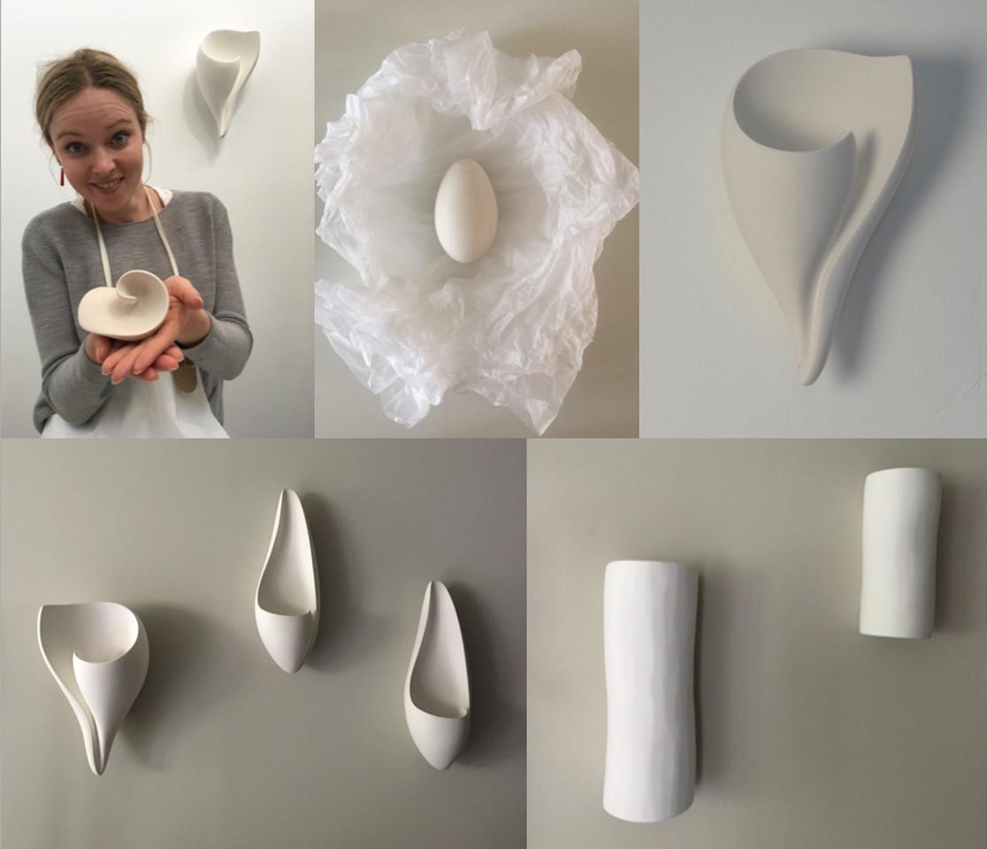 Zeitgenössische Wandskulptur aus weißem Gips, Hannah Woodhouse, Curl im Angebot 1