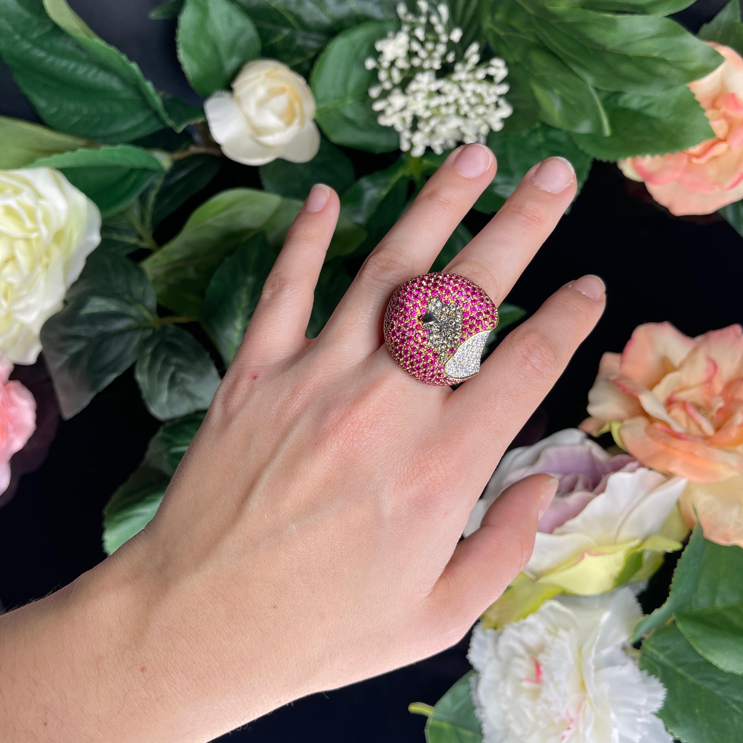 Curnis Unique Apple Masterpiece 18k White and Yellow Gold Ring Rubies Diamonds For Sale 13