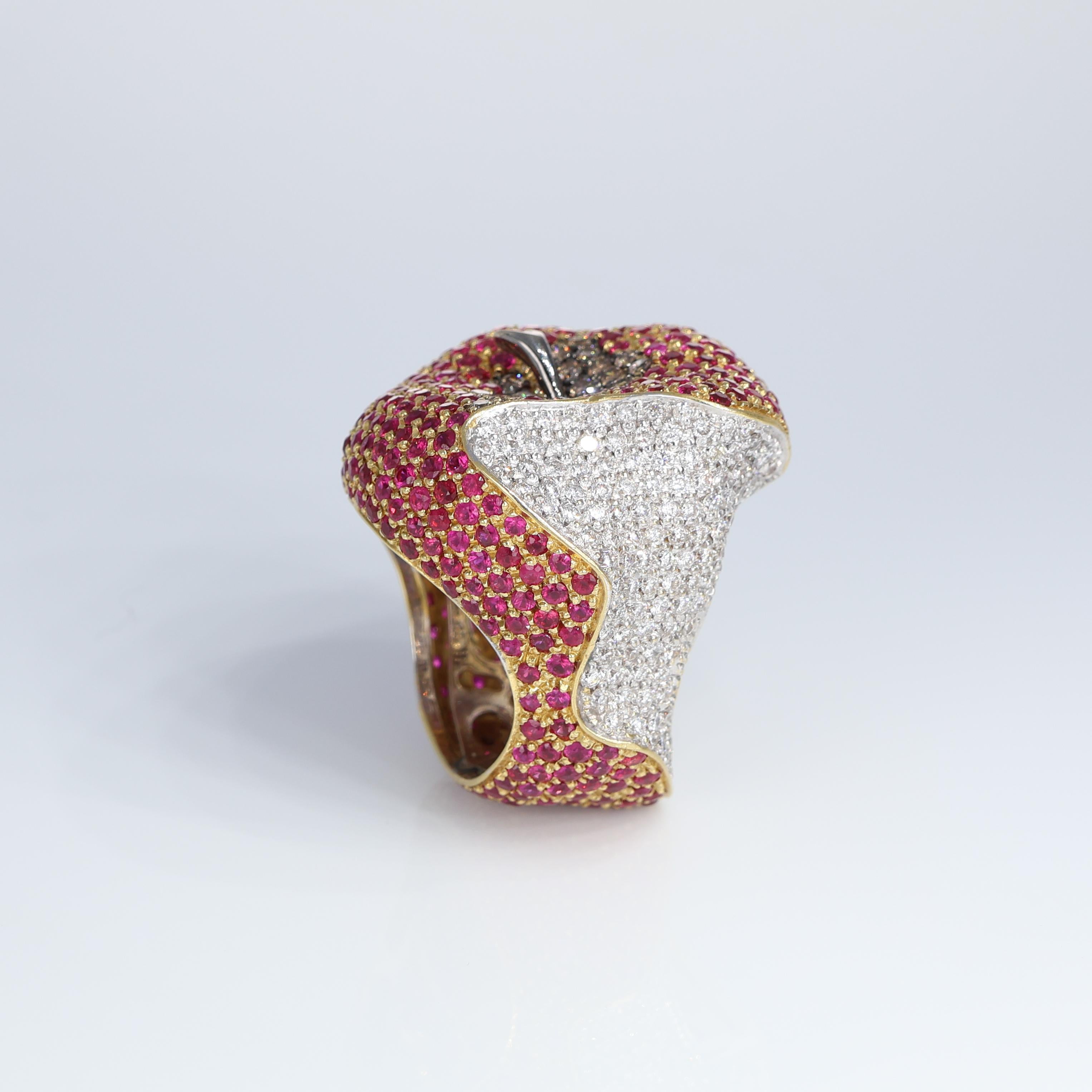 IMPORTANT NOTE:
✔ No additional costs will be added to this order.
✔ Shipping and customs duties are fully covered by us.
--------------------
A bold and artistic masterpiece, this ring from the exclusive Apple Collection is crafted in a striking