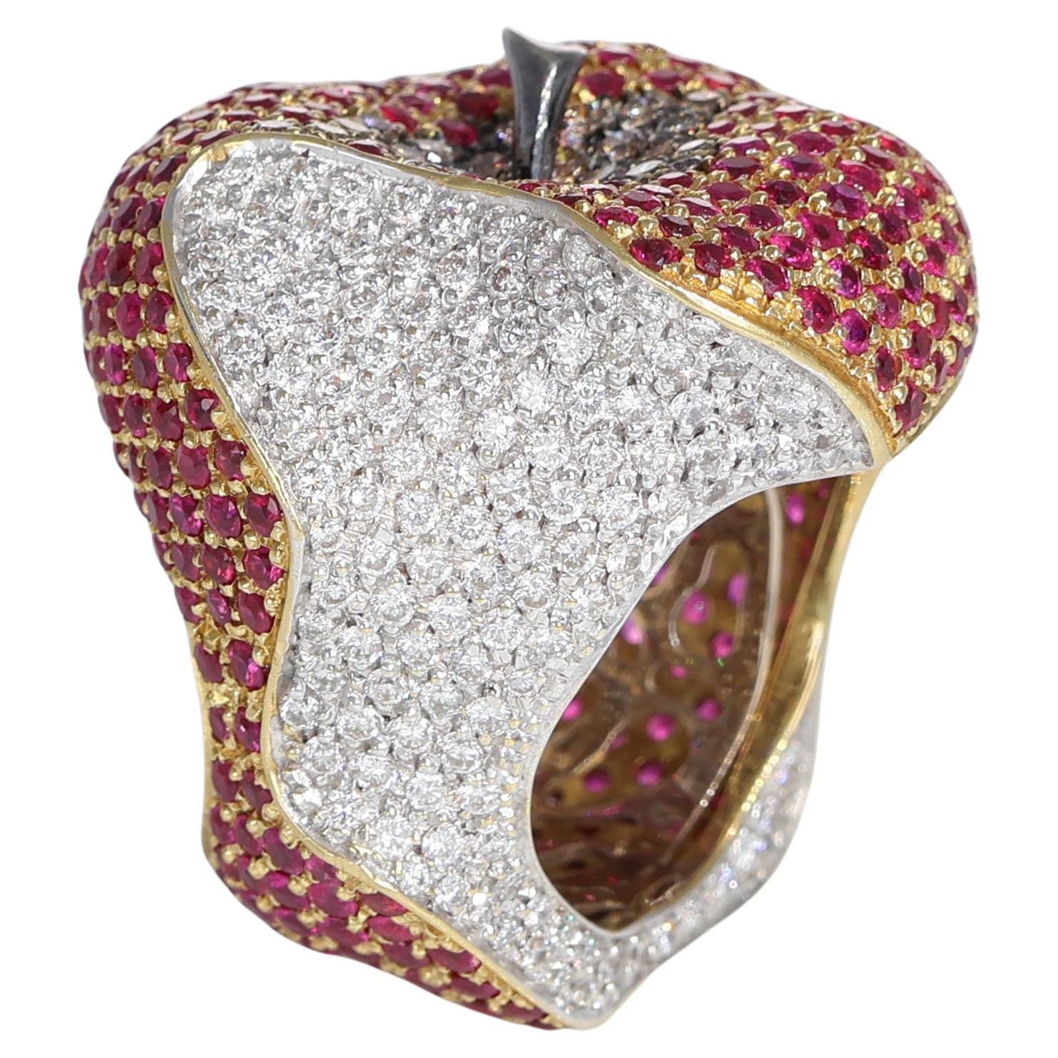 Curnis Unique Apple Masterpiece 18k White and Yellow Gold Ring Rubies Diamonds For Sale