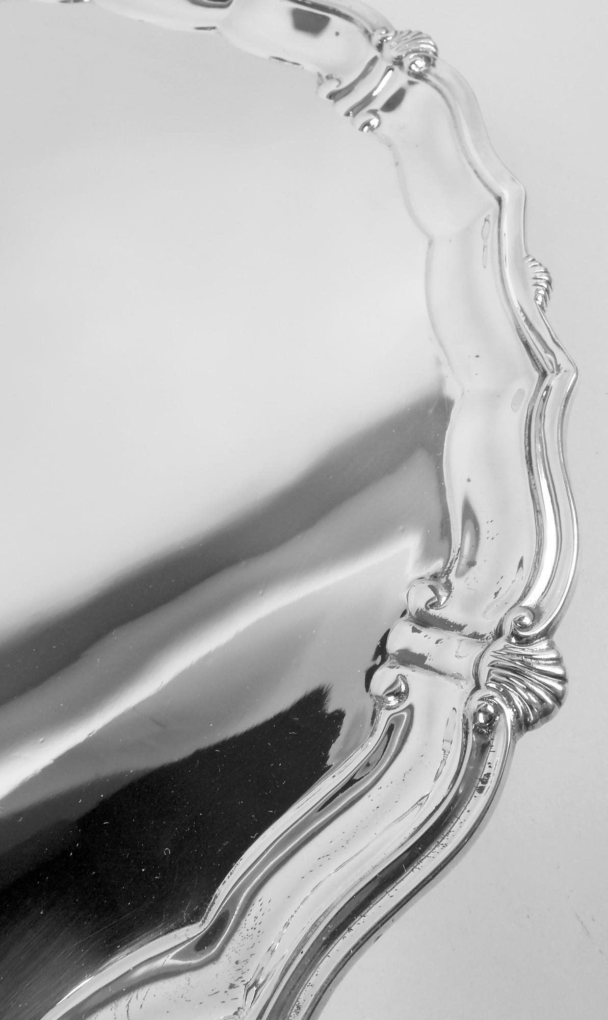 Currier & Roby Traditional Georgian Shell & Scroll Salver Tray In Good Condition For Sale In New York, NY