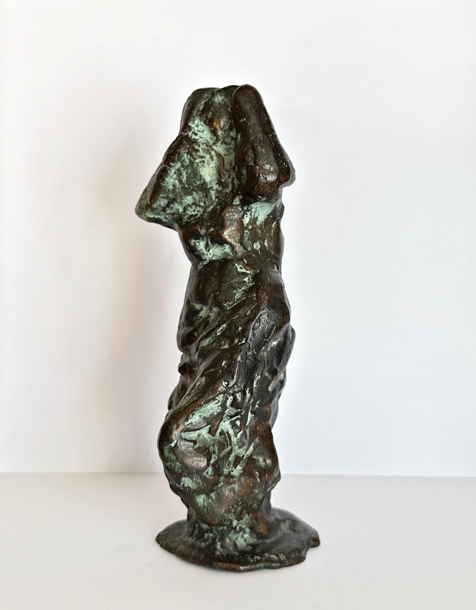 Curt Beckman
Solingen 1901 - 1970  Düsseldorf

Sculpture figurée
Bronze
Non signé
Hauteur 15.5 cm
Bon état (voir photos)
La visite et l'enlèvement sont possibles sur rendez-vous.





 Sculpteur de Düsseldorf ; membre de la Rheinische Sezession, de